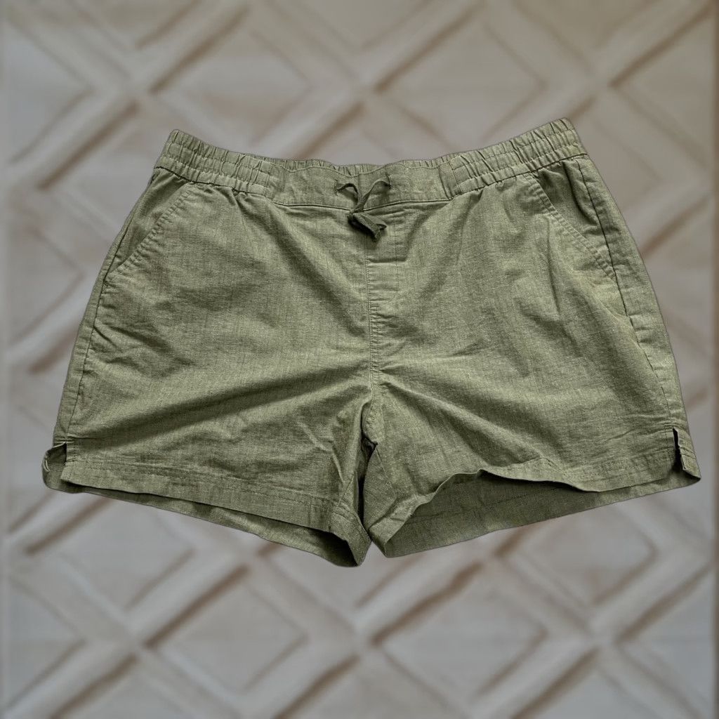Vintage VINTAGE Magellan Outdoors Shorts Womens 2XL Green Stretch Drawstring Pockets Casual 5" Capable of Travel Adult Womens Size 27" / US 4 / IT 40 - 1 Thumbnail