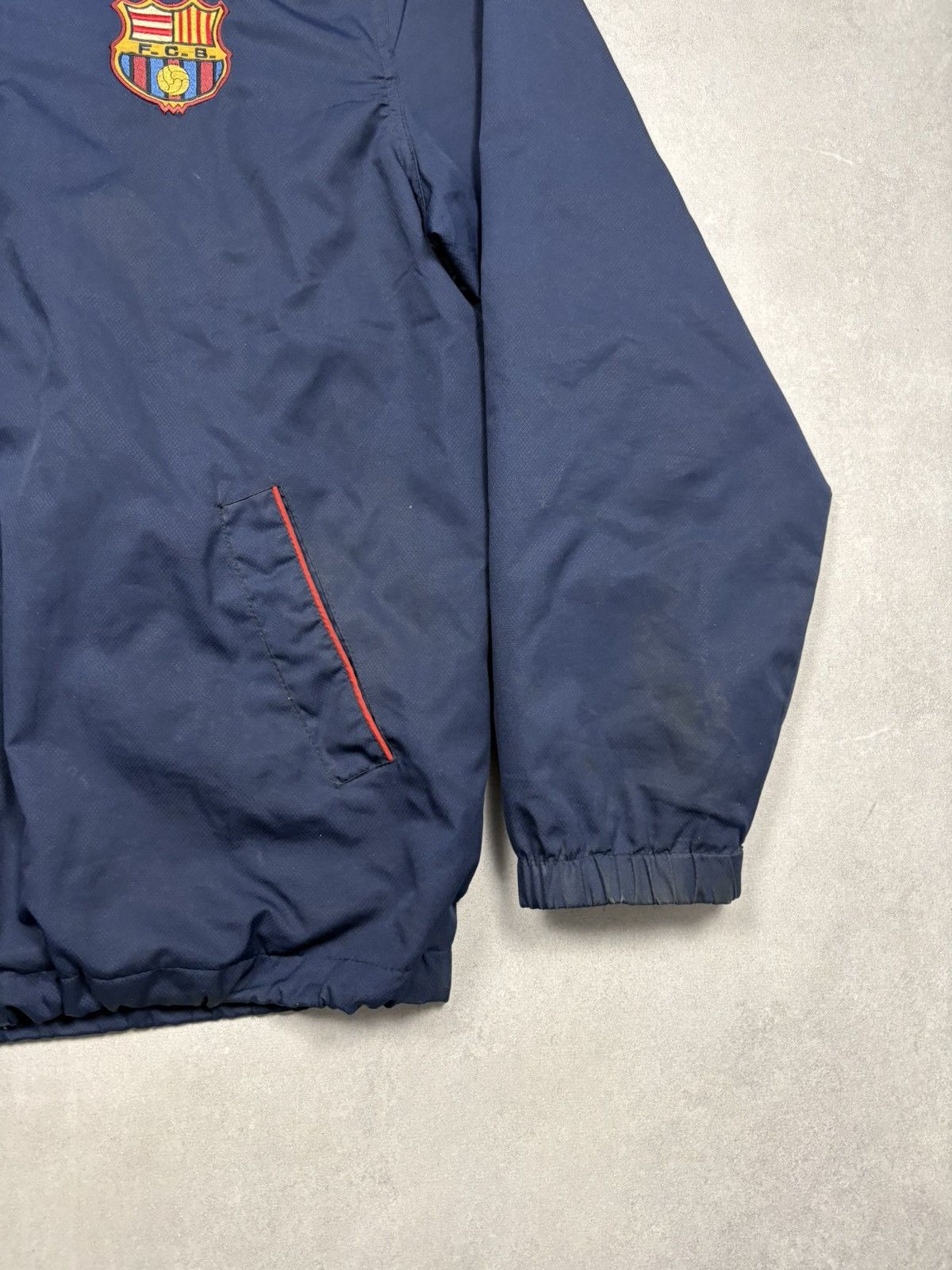 Nike Vintage Nike FC Barcelona Soccer Bomber Jacket XL Navy 90s Size US XL / EU 56 / 4 - 5 Thumbnail