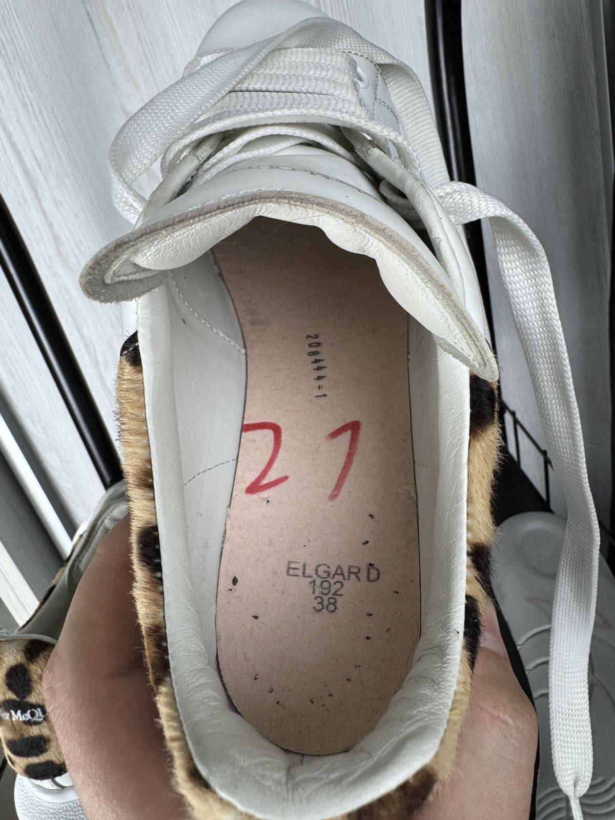 Alexander McQueen Alexander McQueen Oversized Leather Sneakers Leopard Back Size US 8.5 / IT 38.5 - 20 Thumbnail