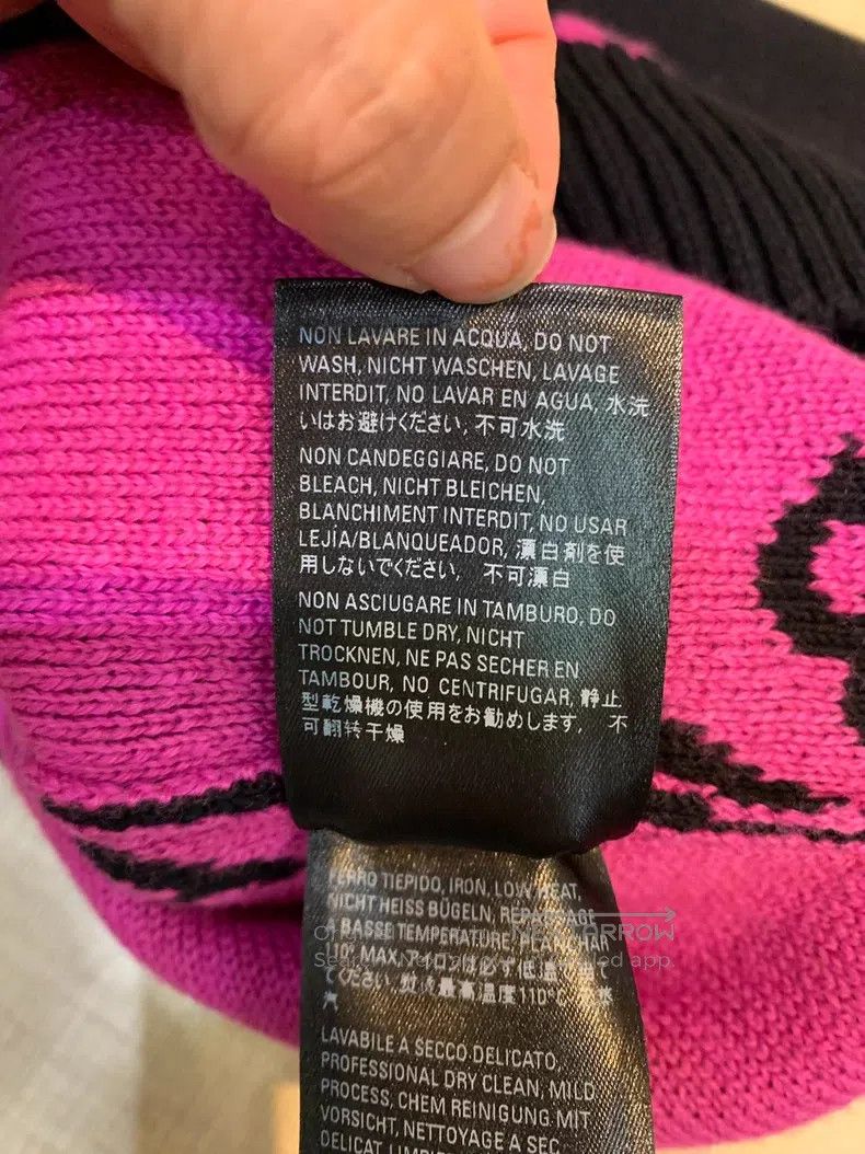 Balenciaga Balenciaga Classic Bulletproof Vest Full Logo Sweater Blac Size S / US 4 / IT 40 - 6 Thumbnail