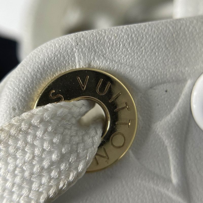 Louis Vuitton Louis Vuitton White Low-Top Fashion Sneakers -2505 Size US 8 / IT 38 - 2 Thumbnail