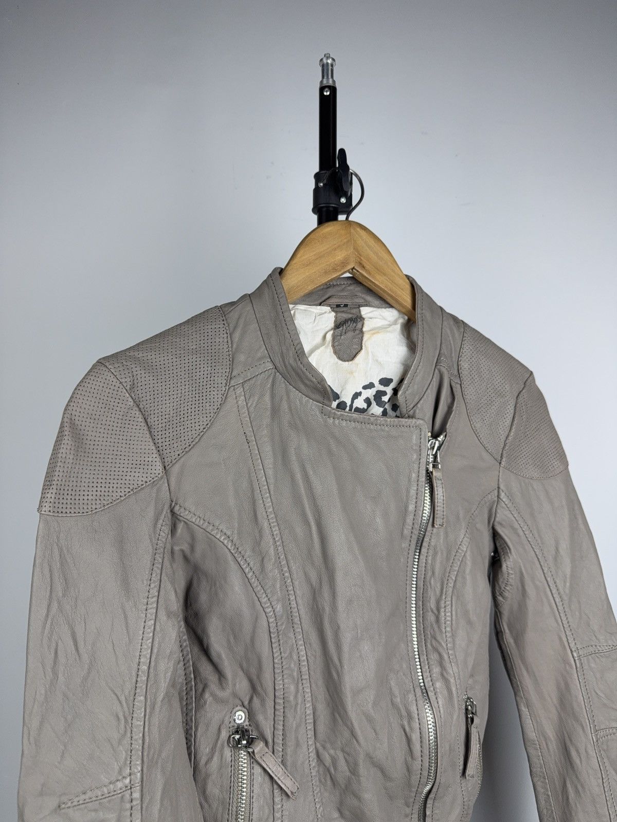 Leather Leather Biker Moto Punk Gipsy Jacket Beige Slim Moto Women S Size S / US 4 / IT 40 - 2 Thumbnail