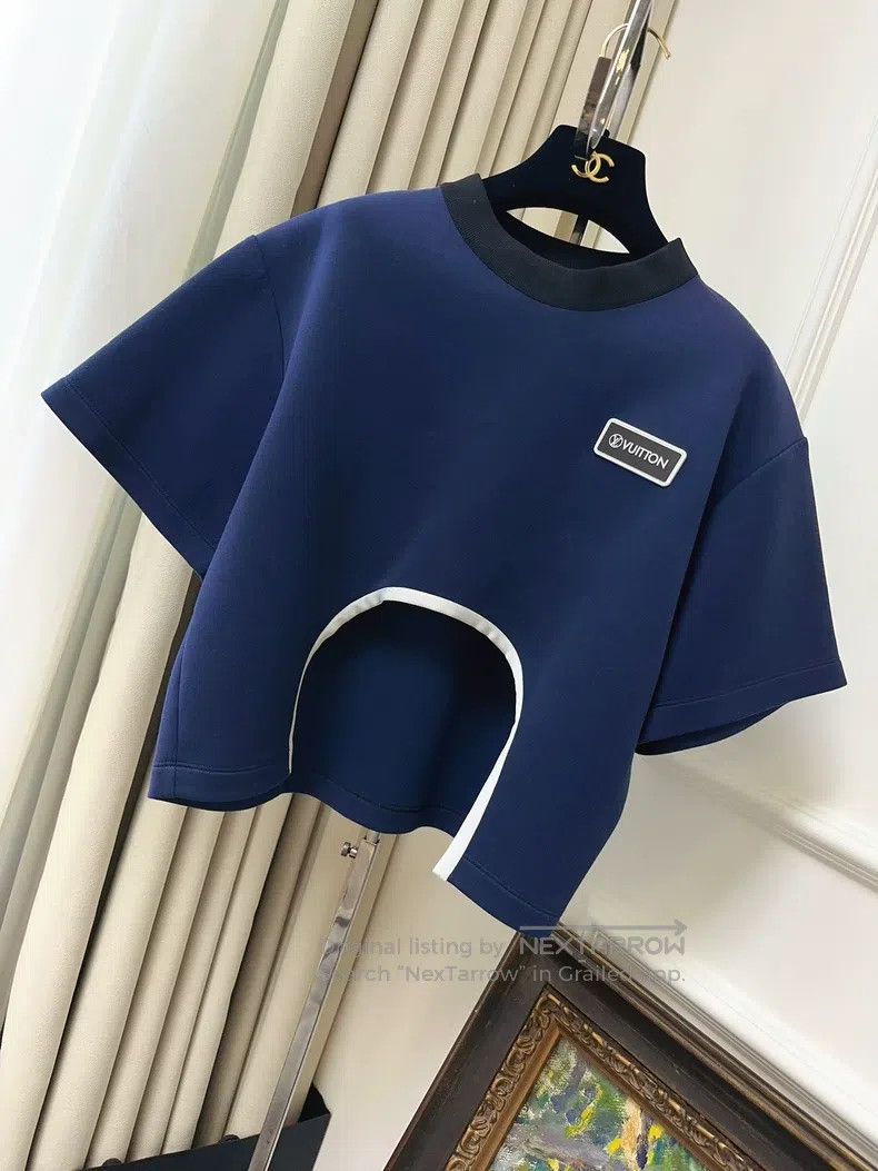 Louis Vuitton Louis Vuitton Blue white edge style short sleeve Size XS / US 0-2 / IT 36-38 - 1 Thumbnail