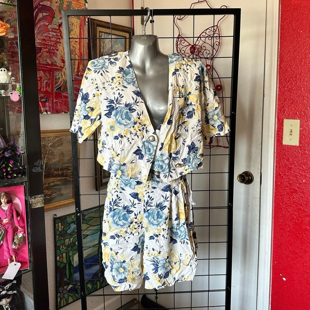 Other en focus yellow blue creme floral top and bottom shorts set Size L / US 10 / IT 46 - 1 Thumbnail