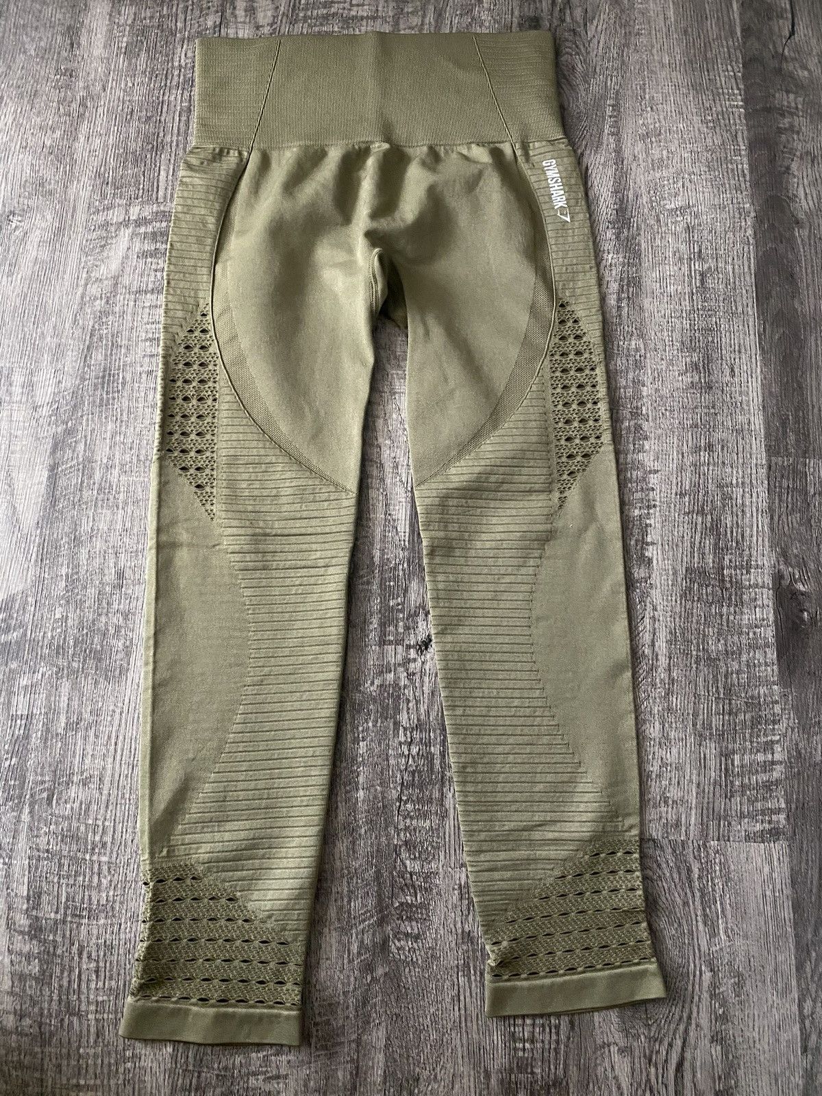 Vintage Gym Shark (Size: L) Size 34" / US 12 / IT 48 - 5 Thumbnail