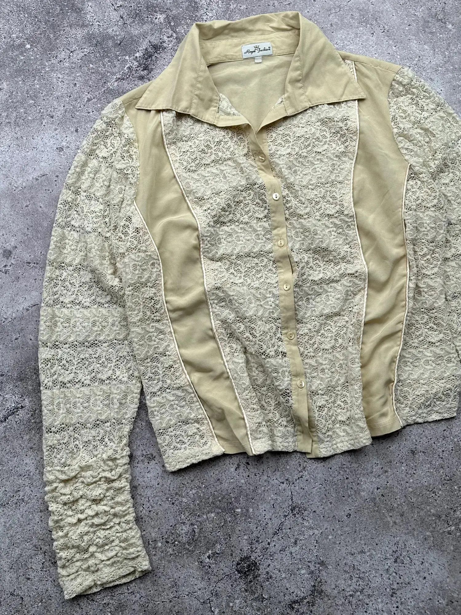 Vintage Vintage Shirt C199(V161)(E8) Size US S / EU 44-46 / 1 - 2 Thumbnail