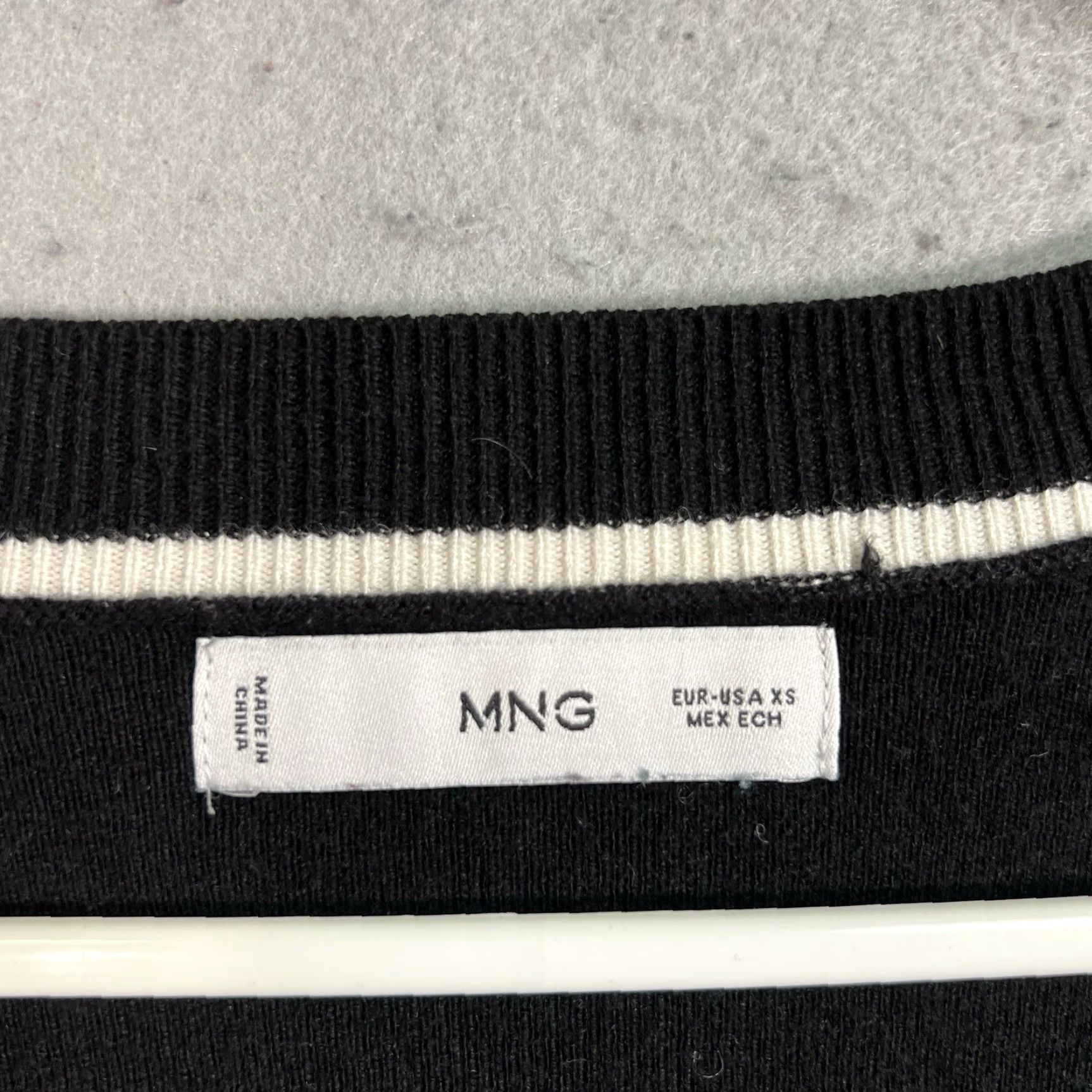 Mango Mango V Neck Knit Sweater Top Womens XS Black Pullover Long Sleeve MNG Size Size XS / US 0-2 / IT 36-38 - 4 Thumbnail