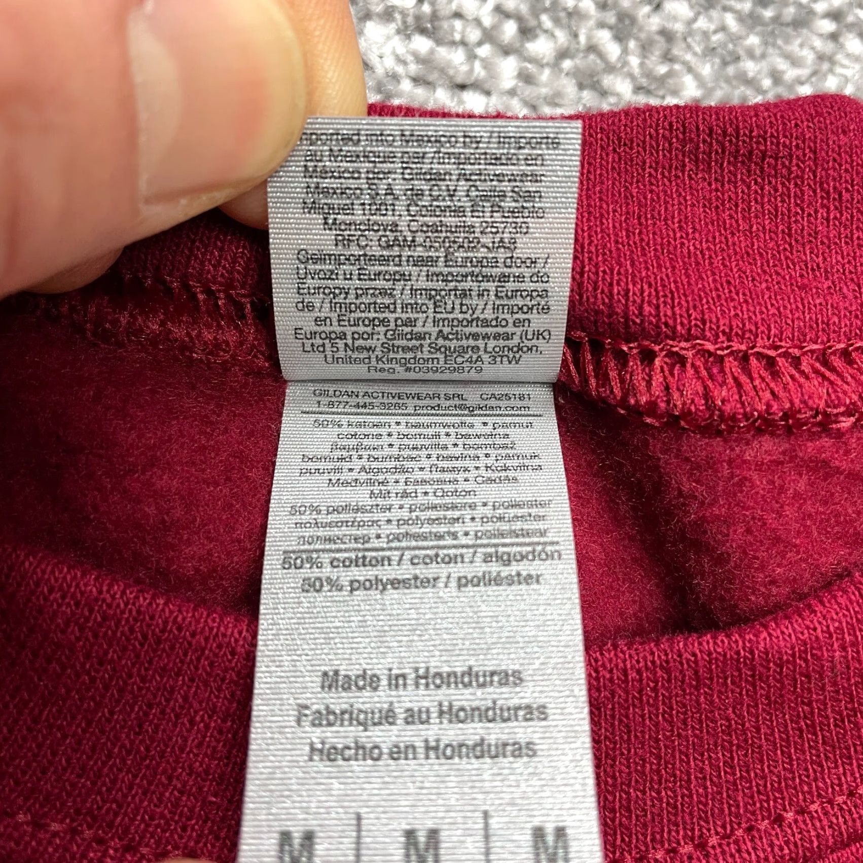 Gildan Gildan Heavy Blend Sweatshirt Adult Medium Dark Red Happy Holidays Pullover Crew Sweatshirt Mens Girls Unisex Adults Christmas Theme Size US M / EU 48-50 / 2 - 5 Thumbnail