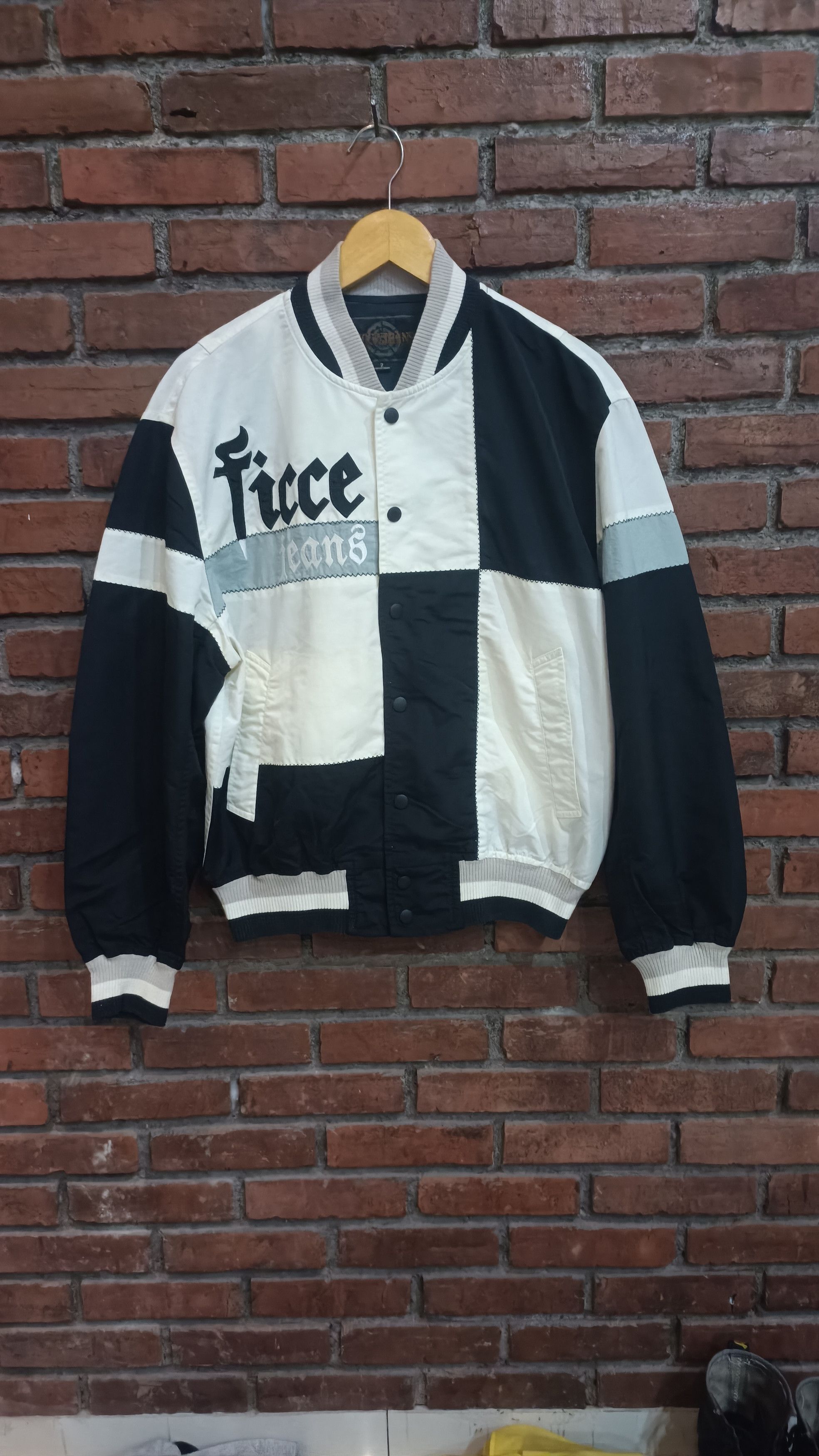 Yoshiyuki Konishi Fiece jeans yoshiyuki kondisi bomber jacket Size US M / EU 48-50 / 2 - 1 Thumbnail