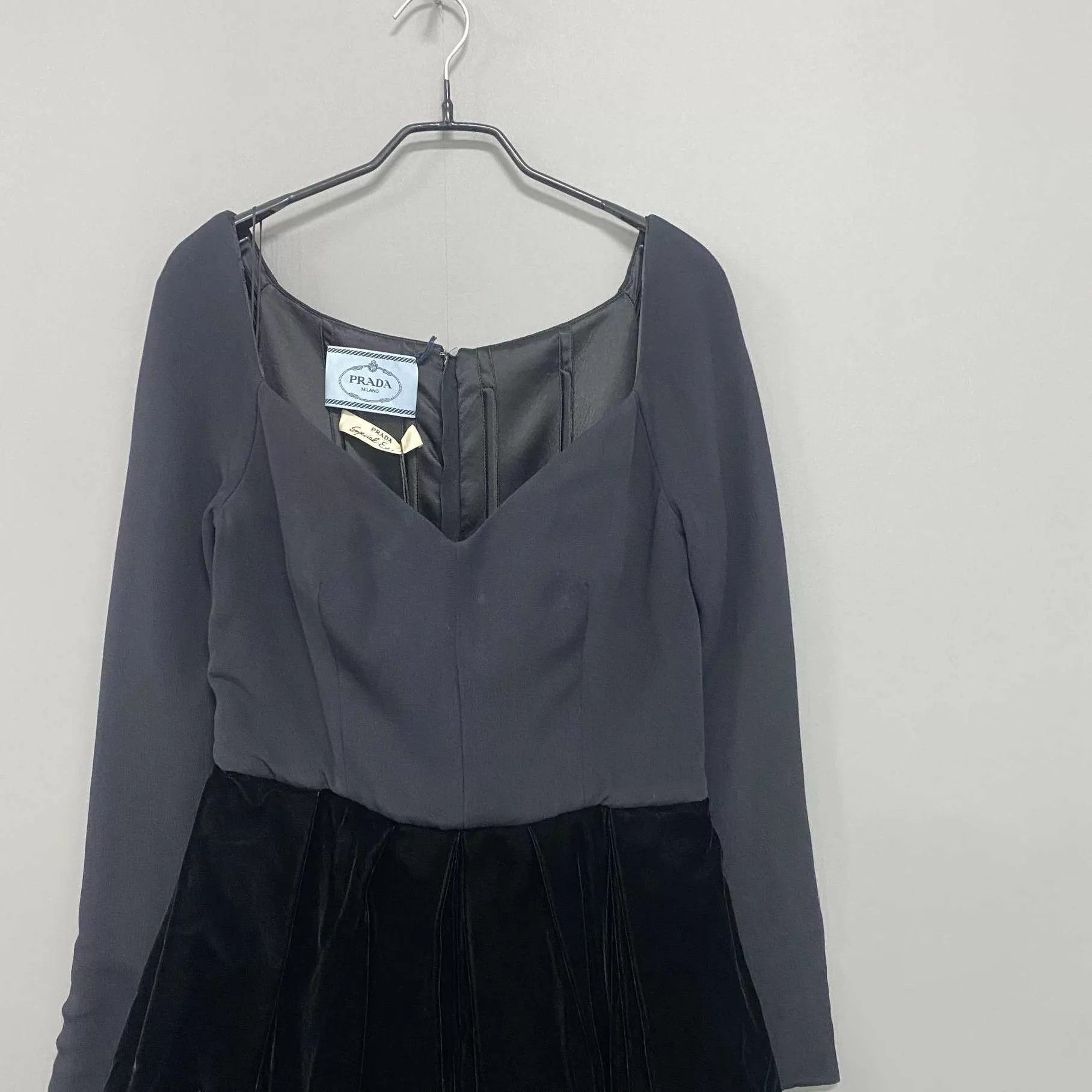 Miu Miu MIU MIU Women's Velvet Dress Size 42 99 New Size M / US 6-8 / IT 42-44 - 2 Thumbnail