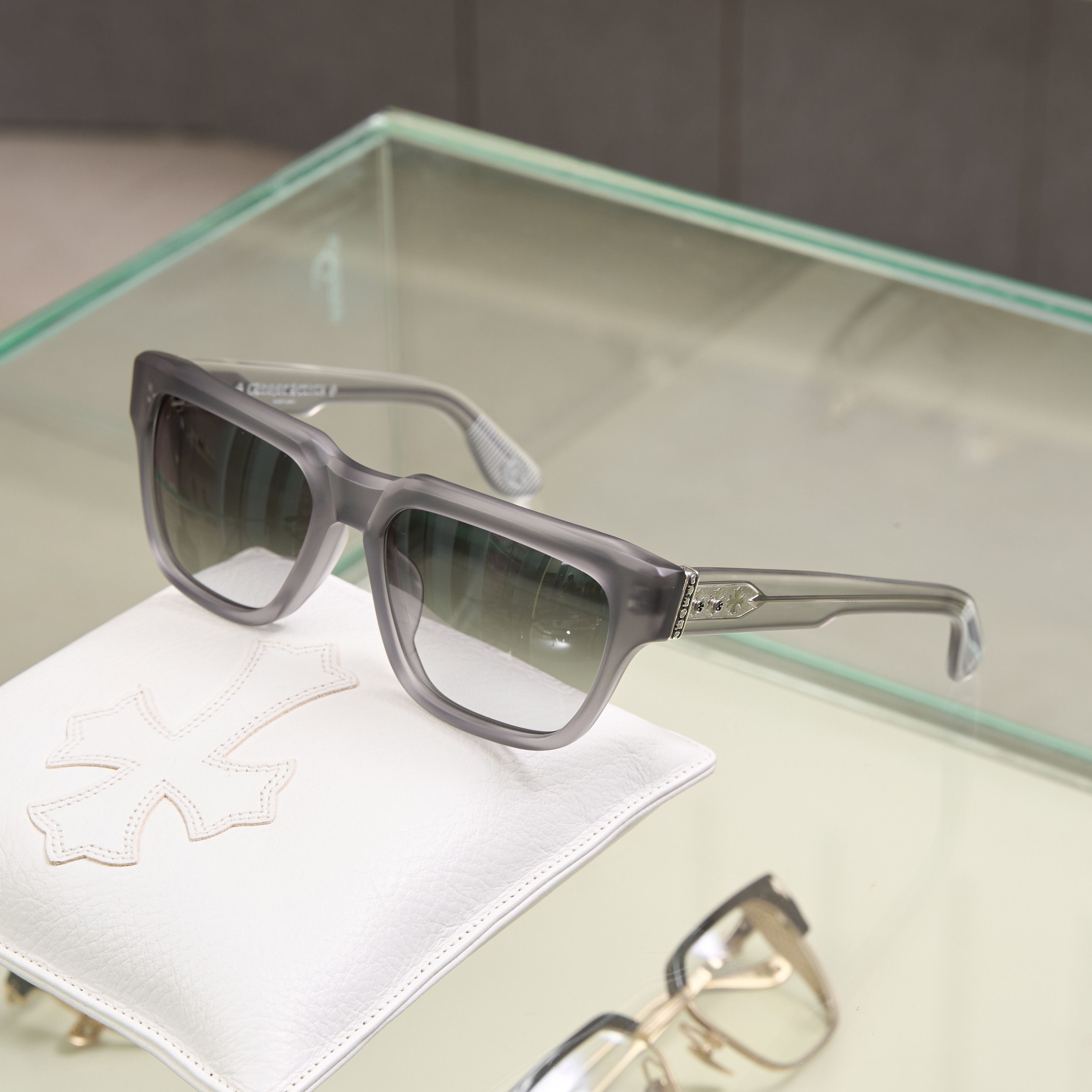 Chrome Hearts CHROME HEARTS MIDIXATHRILL I MATTE GRAPHITE Size ONE SIZE - 1 Thumbnail