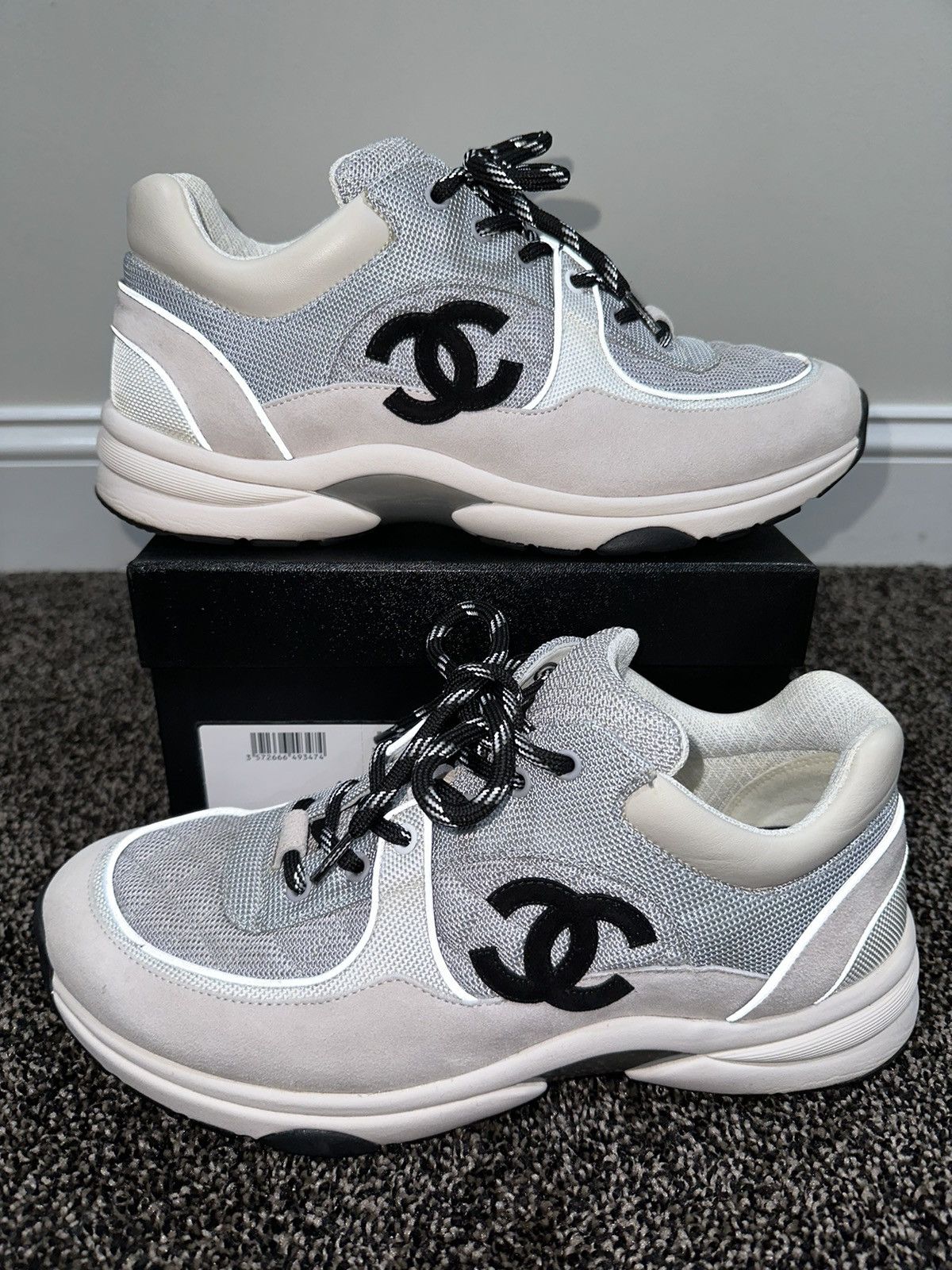 Chanel Chanel CC Logo Quilted White / Grey Suede Trainer Sneakers Size US 10 / EU 43 - 6 Thumbnail