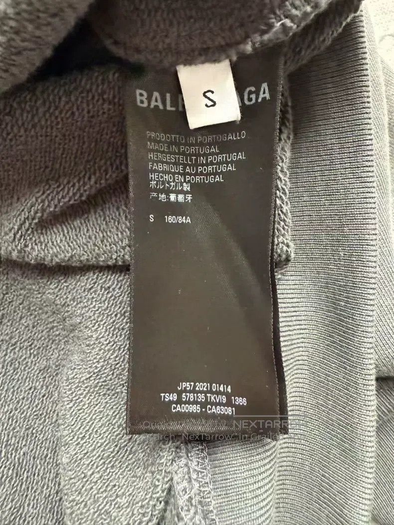 Balenciaga Balenciaga Smoke Gray Embroidered Coca-Cola Sweatshirt Size US S / EU 44-46 / 1 - 4 Thumbnail