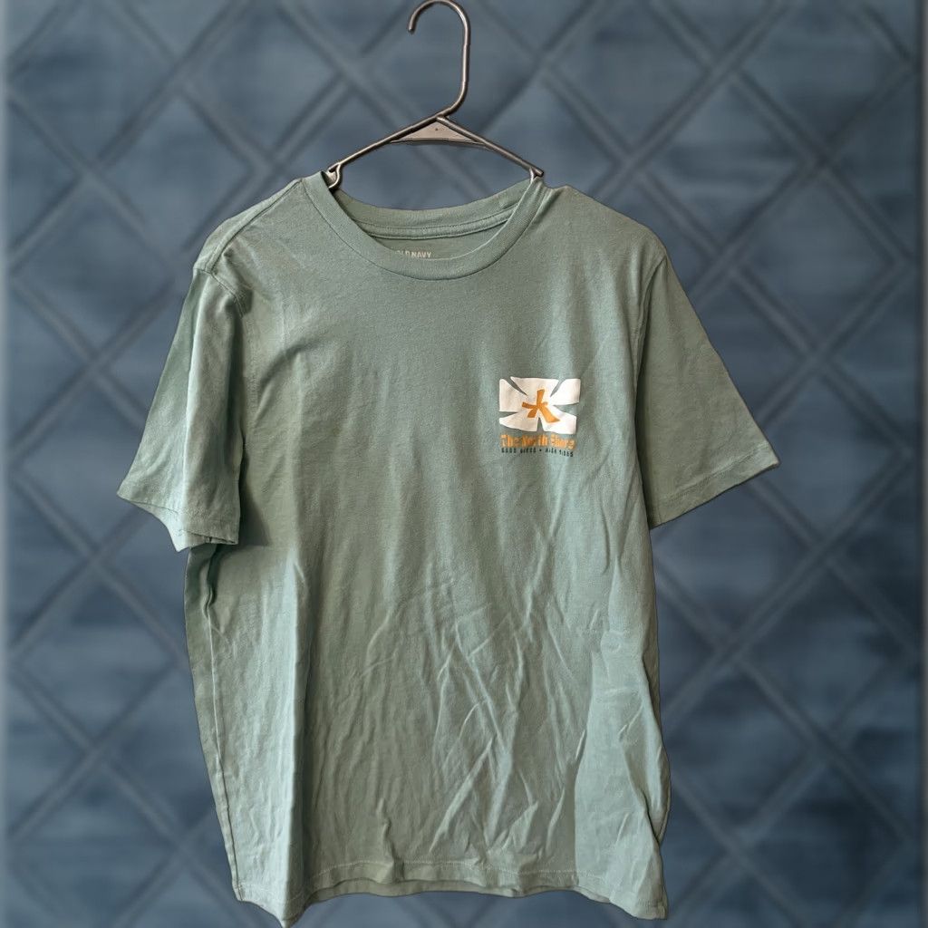 Old Navy Old Navy T-Shirt Crew Neck Men L Light Green Cotton Graphic Print Beach 90s? (unknown) Size US L / EU 52-54 / 3 - 1 Thumbnail