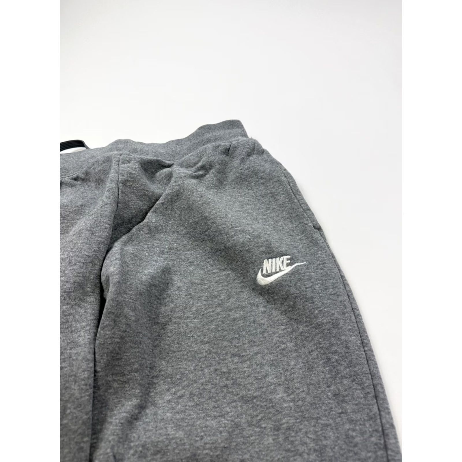 Nike Nike Sweatpants Mens Large Gray Fleece Joggers Cuffs Pockets Athletic Pants Size US 33 - 2 Thumbnail