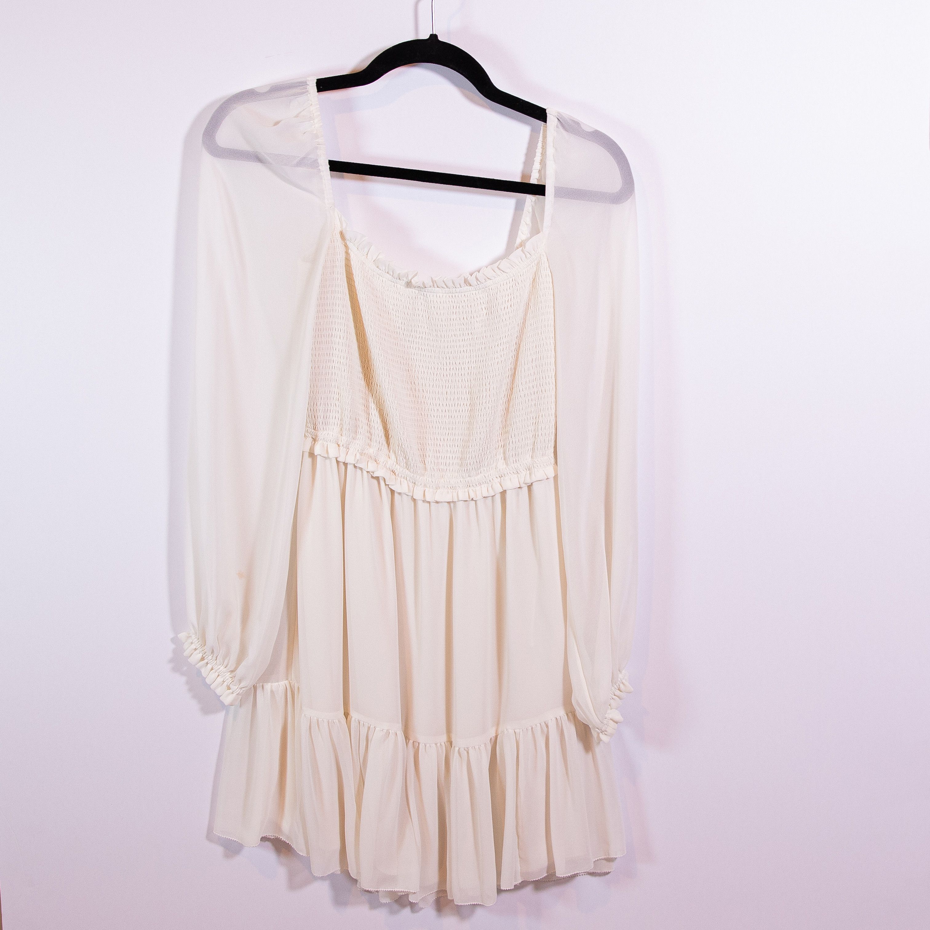 Aritzia Wilfred Aritzia Tempest Smocked Stretch Bodice Size S / US 4 / IT 40 - 1 Thumbnail