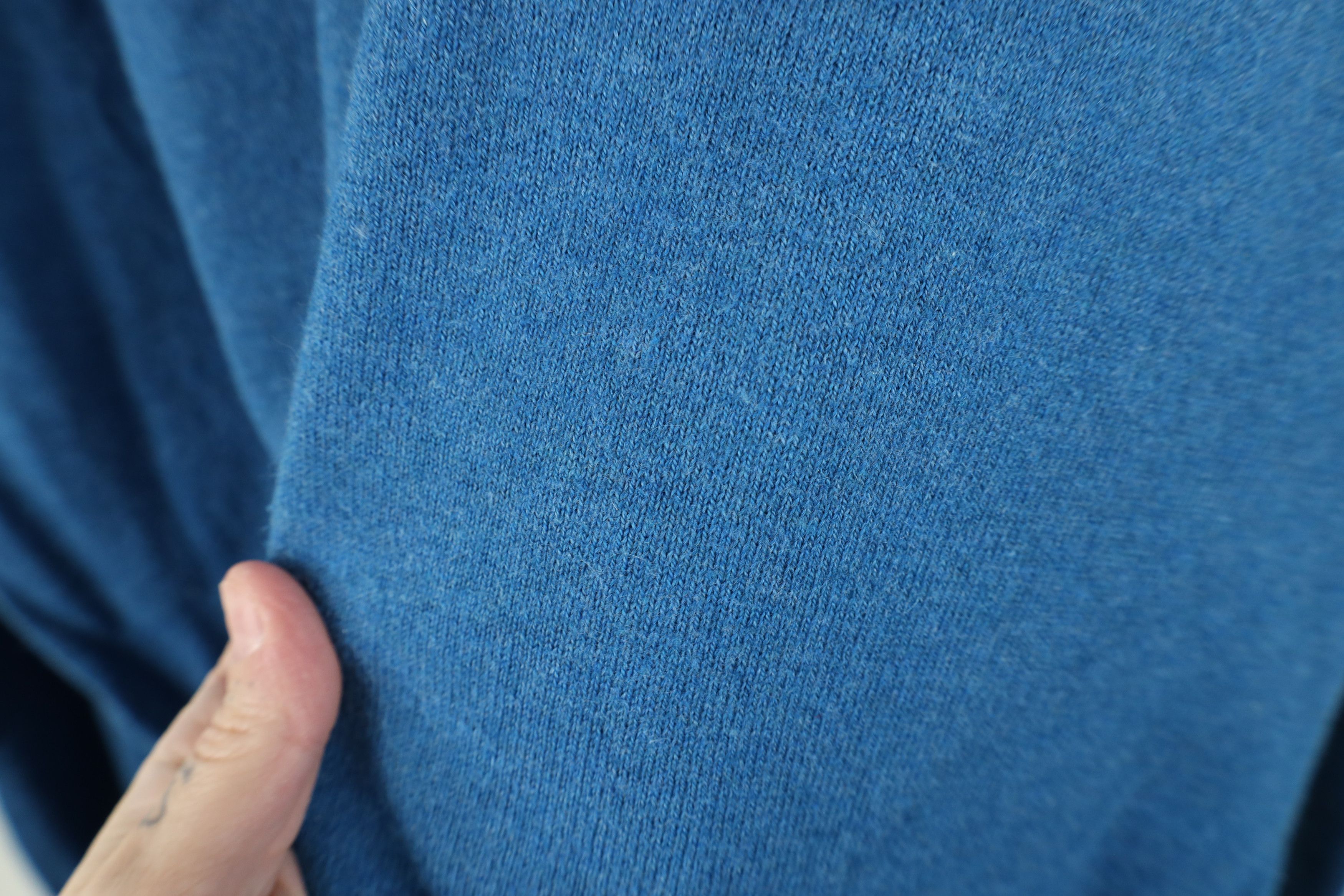 L.L. Bean Vintage LL Bean Cotton Cashmere Knit V-Neck Sweater Blue Size US XXL / EU 58 / 5 - 5 Thumbnail