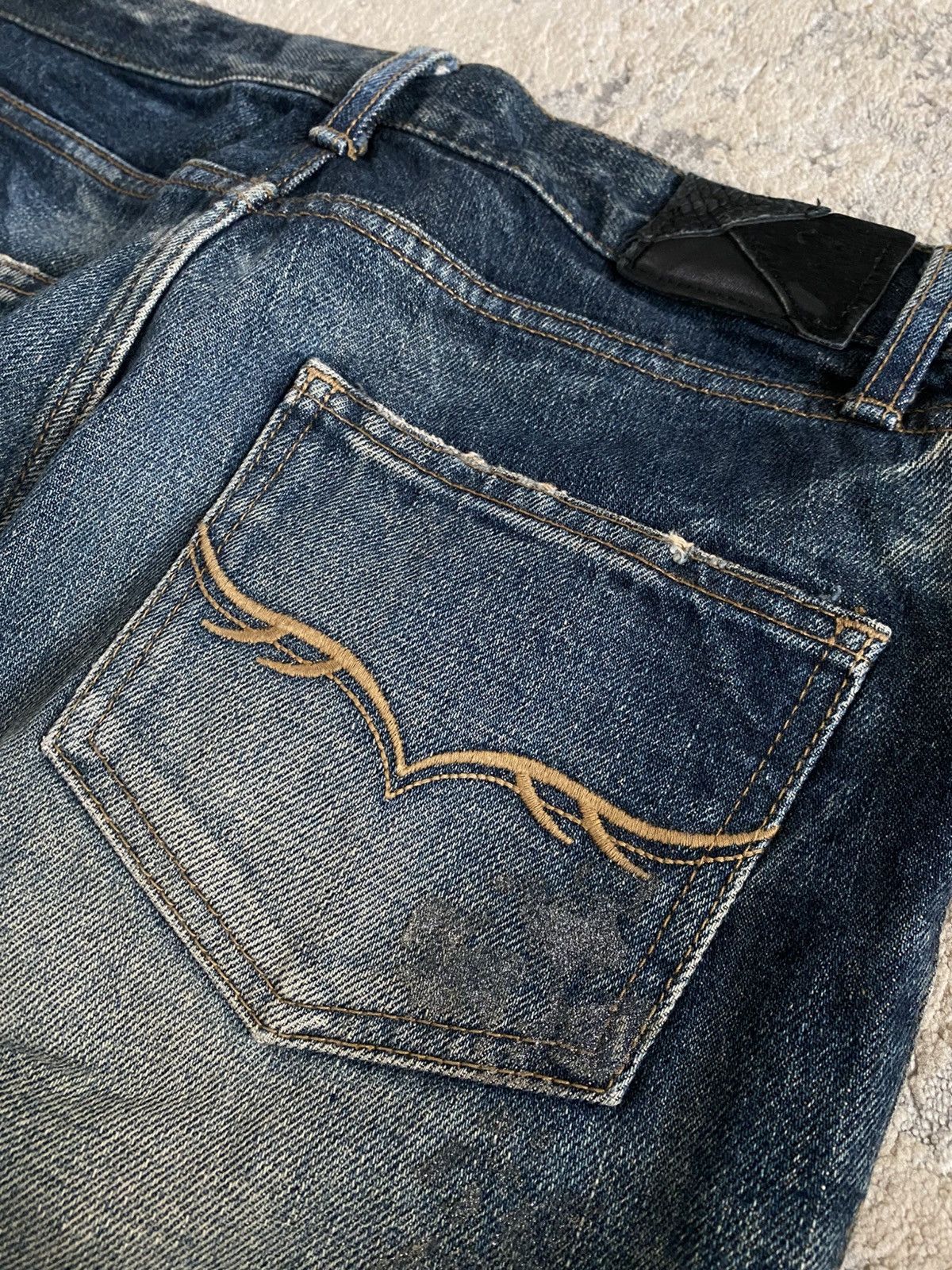 GOSTAR DE FUGA Fuga - Coated Bootcut Jeans Size US 30 / EU 46 - 10 Thumbnail
