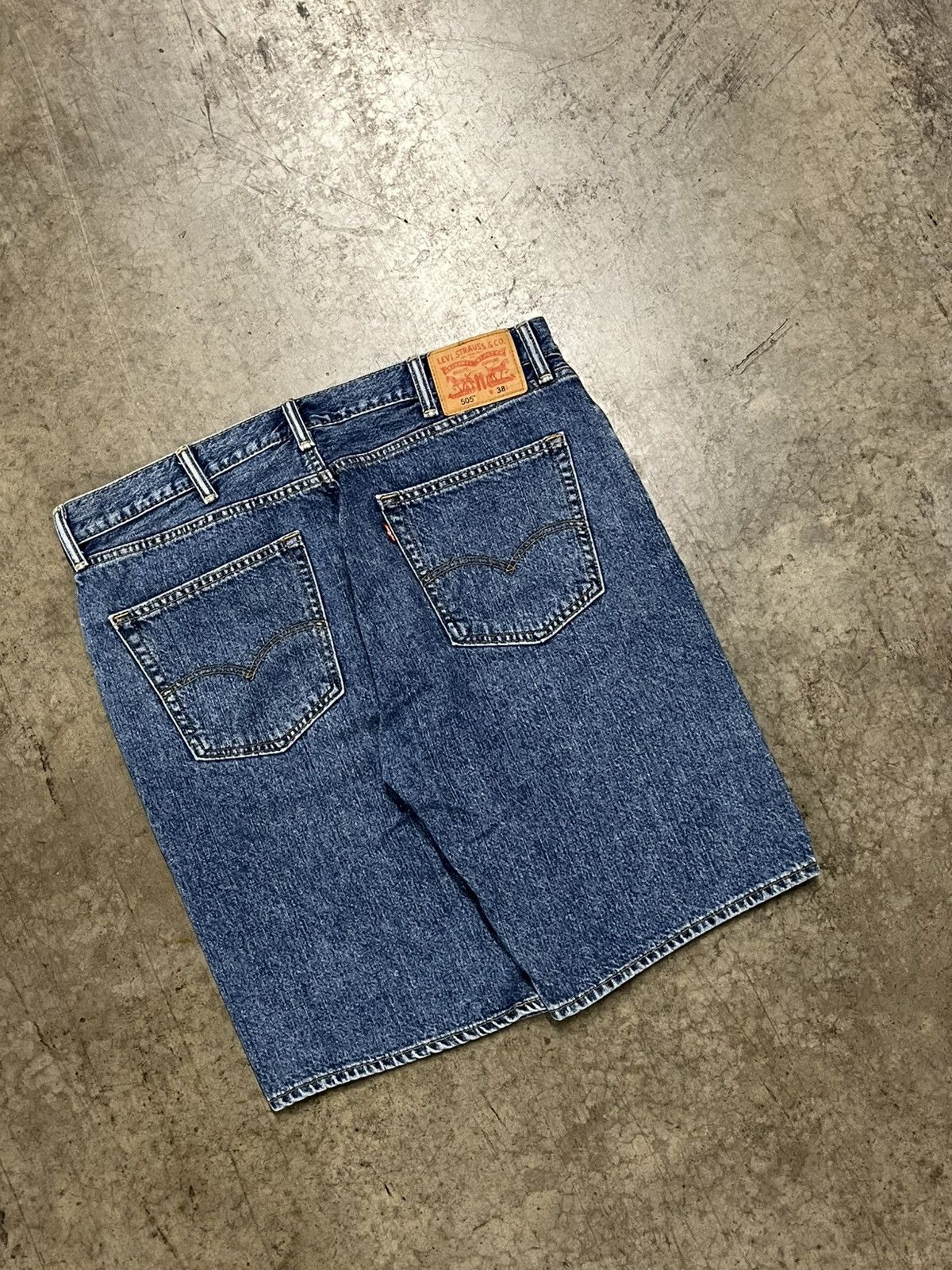 Levi's × Vintage Levi’s jorts baggy fit y2k skater streetwear hype vintage Size US 38 / EU 54 - 1 Thumbnail