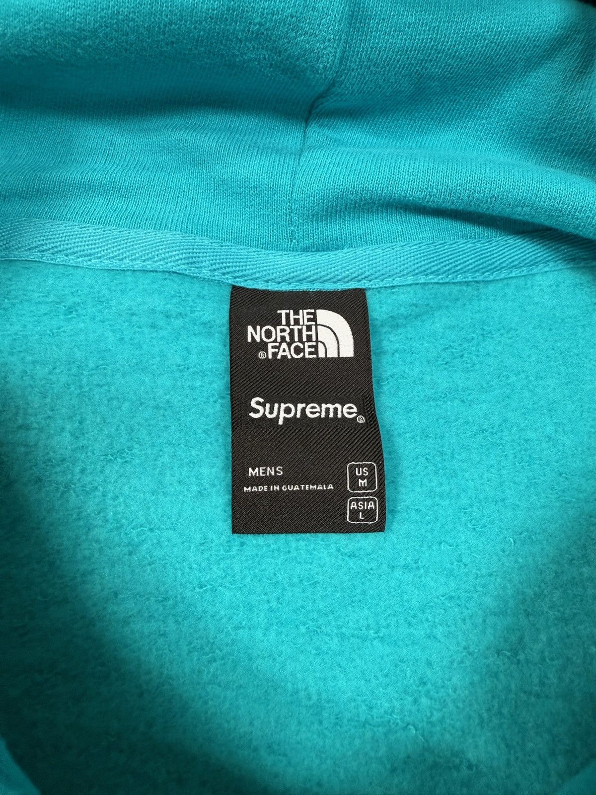 Supreme × The North Face Supreme x The North Face Lenticular Hoodie Teal Medium FW21 Size US M / EU 48-50 / 2 - 5 Thumbnail