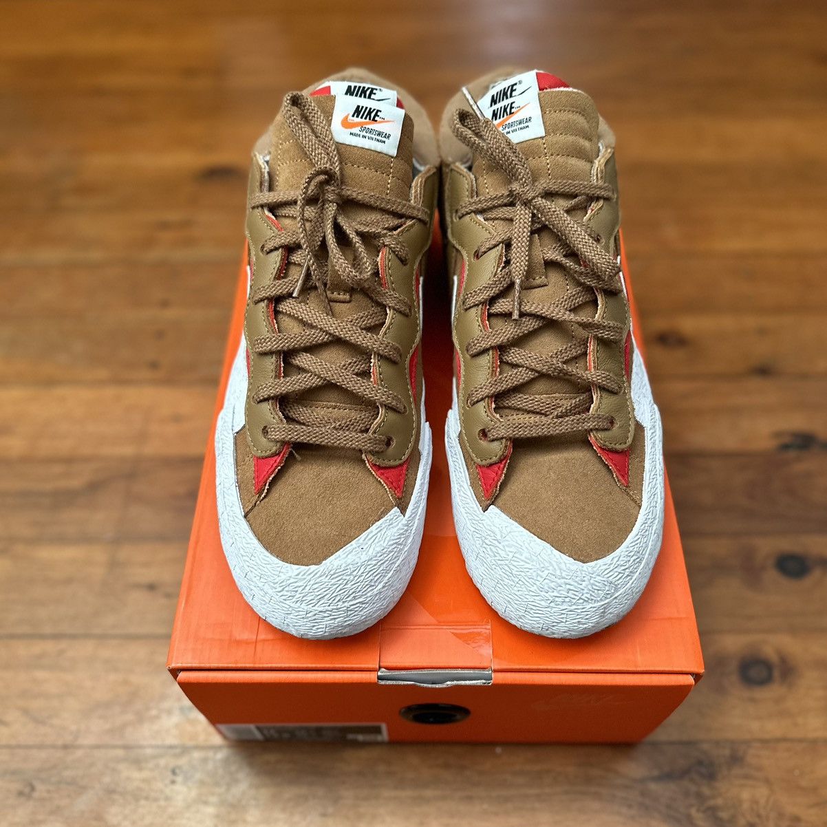 Nike × Sacai Nike Blazer Low Sacai Tan White Red Size 11 Size US 11 / EU 44 - 3 Thumbnail