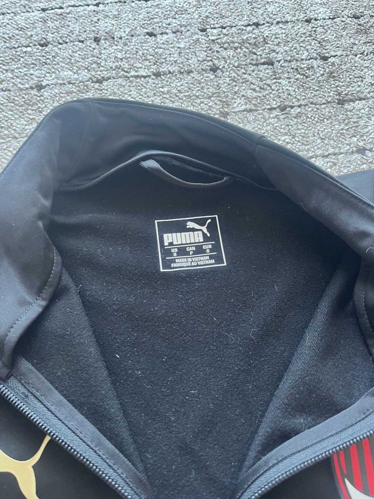 Puma Ac Milan Puma Trainingsjacke in Größe S fällt eher wie M Size US S / EU 44-46 / 1 - 6 Thumbnail