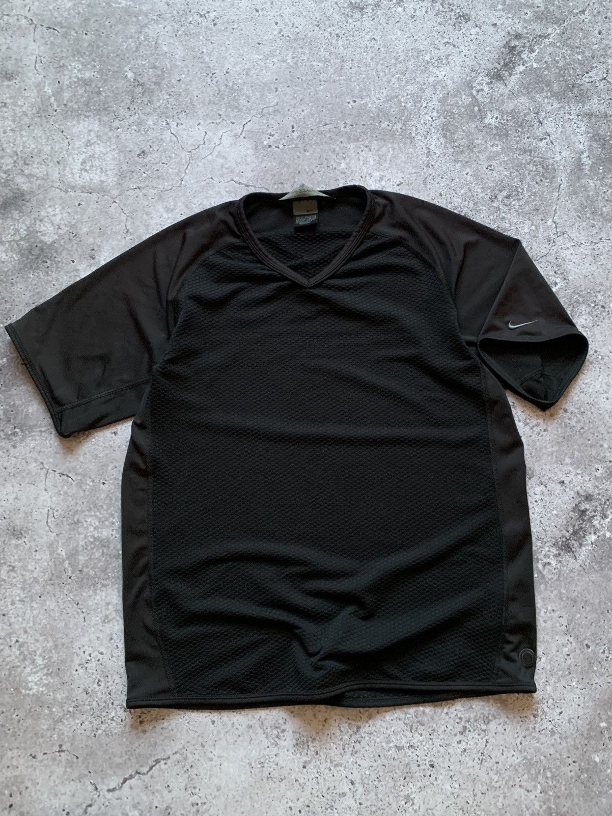 Nike 🔥VINTAGE NIKE SPHERE 00’s DRILL SHIX TN STYLE TSHIRT Size US M / EU 48-50 / 2 - 2 Thumbnail