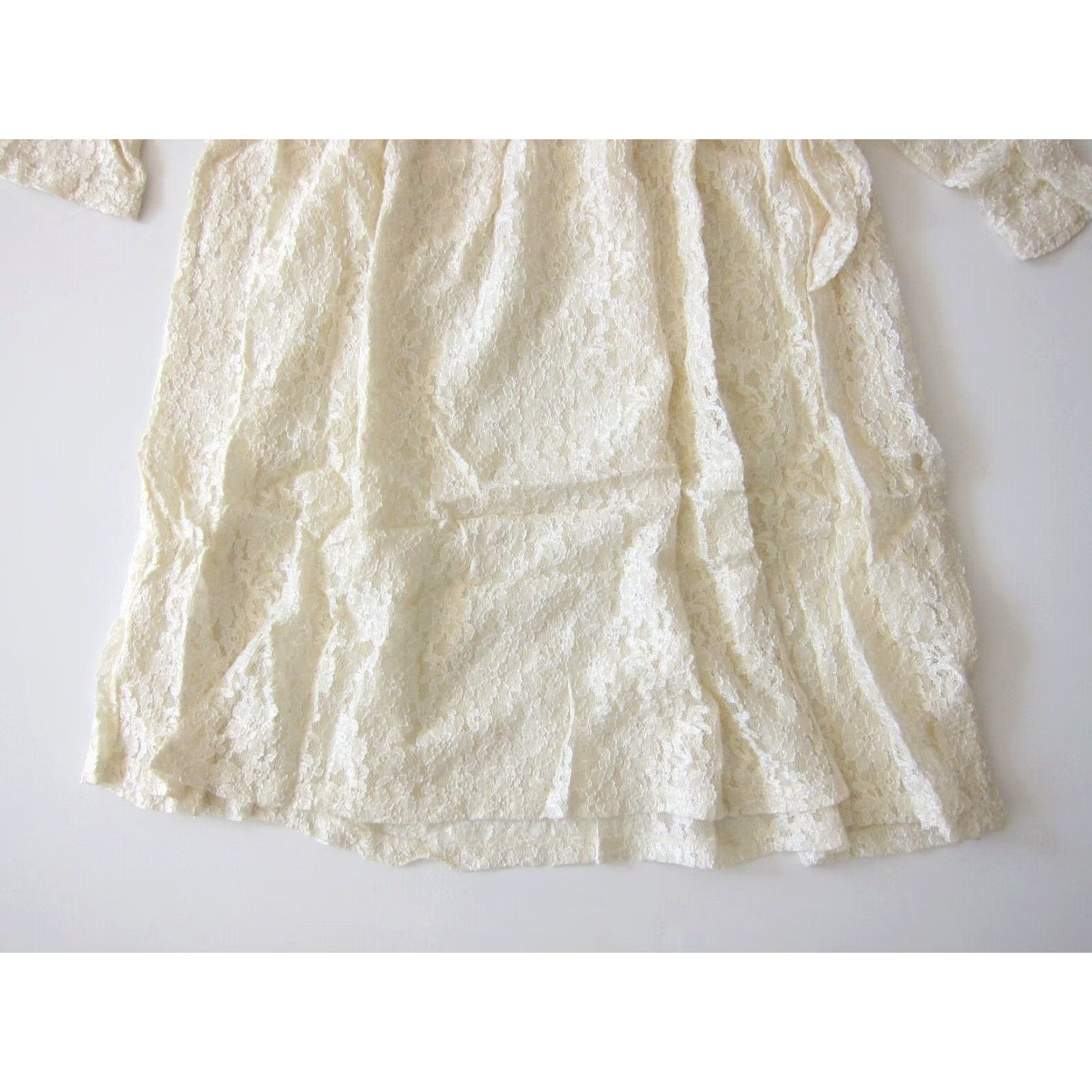 Vintage VINTAGE Elena Collection 100% Rayon Ivory Crochet Floral Peasant Blouse Small Womens Blouse Size S / US 4 / IT 40 - 5 Thumbnail