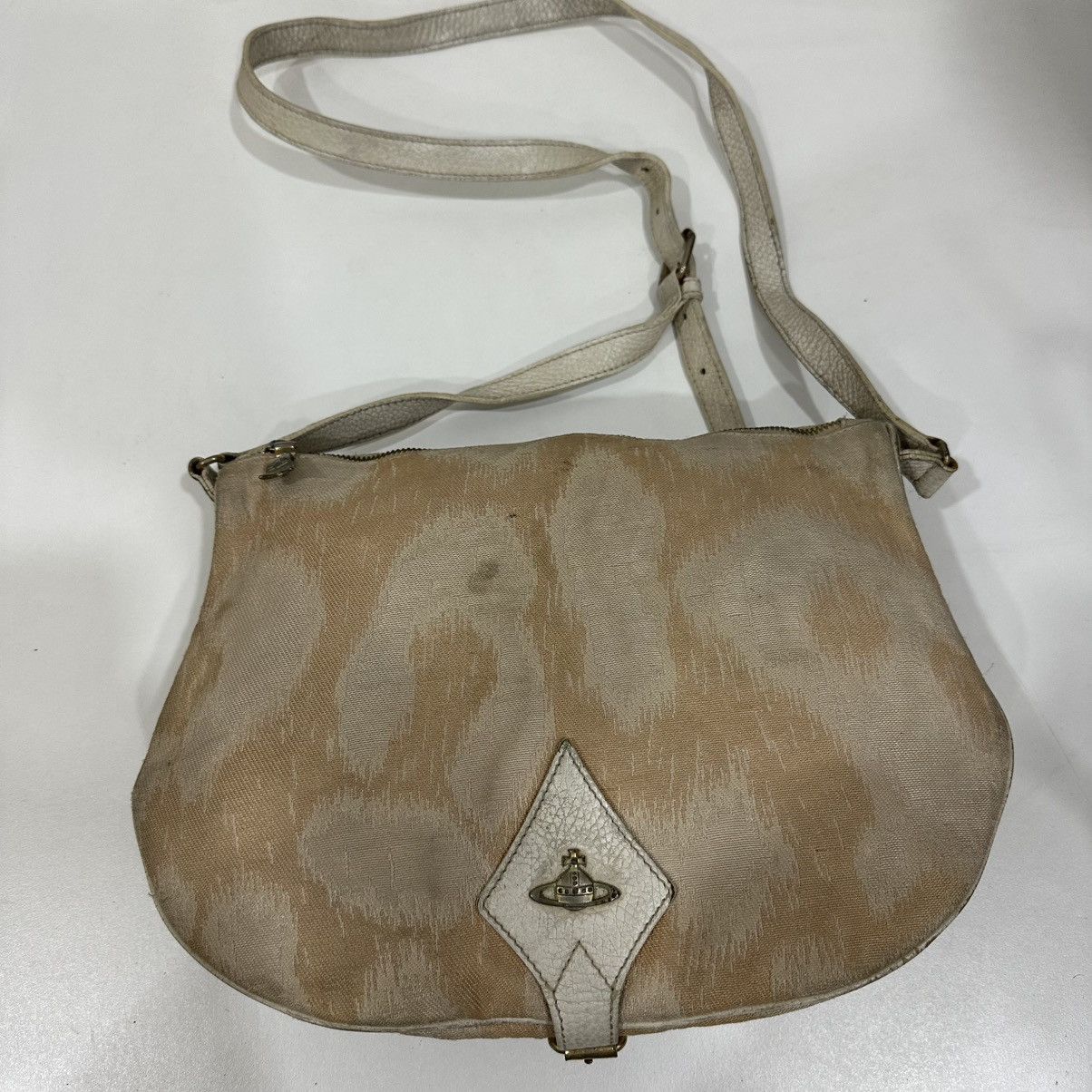 Vivienne Westwood ‼️YES‼️ VINTAGE VIVIENNE WESTWOOD CROSSBODY LIKE SAUMUR BAG Size ONE SIZE - 2 Thumbnail