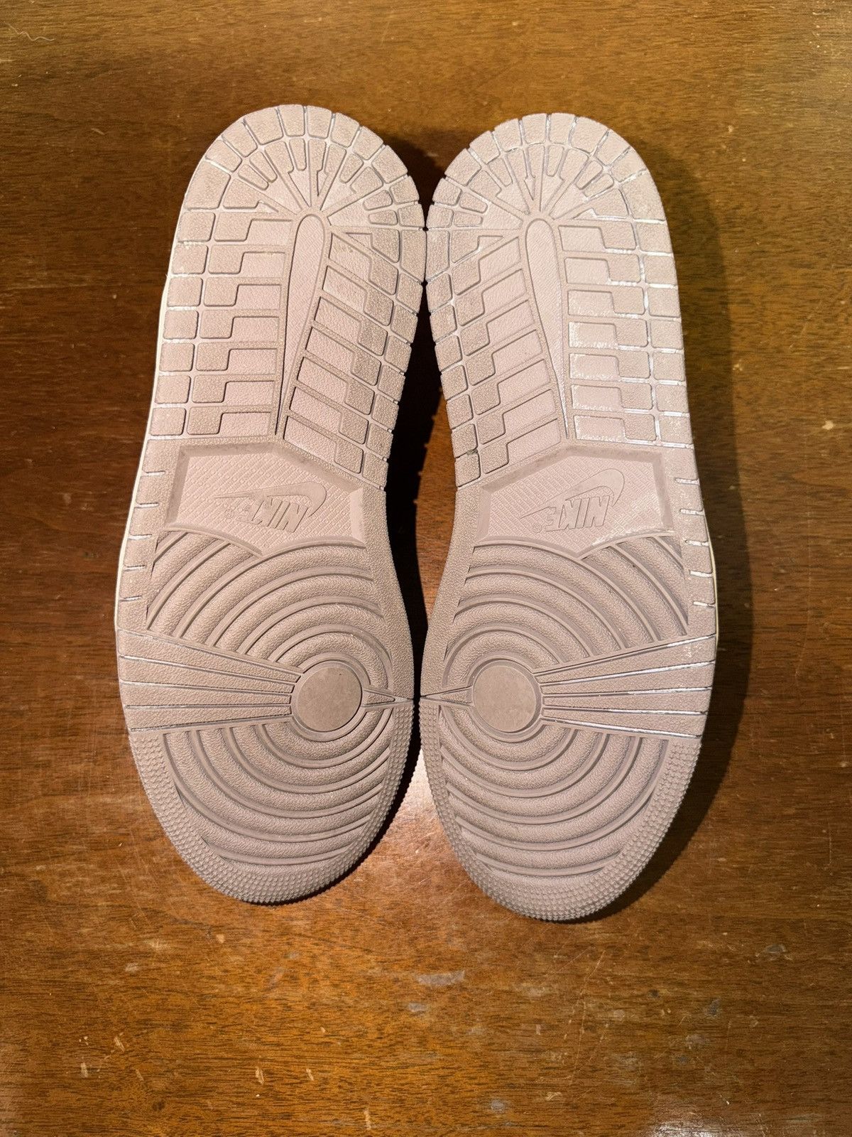 Nike Air Jordan 1 Low SE Craft Inside Out-Taupe Haze size 8.5 Size US 8.5 / EU 41-42 - 3 Thumbnail