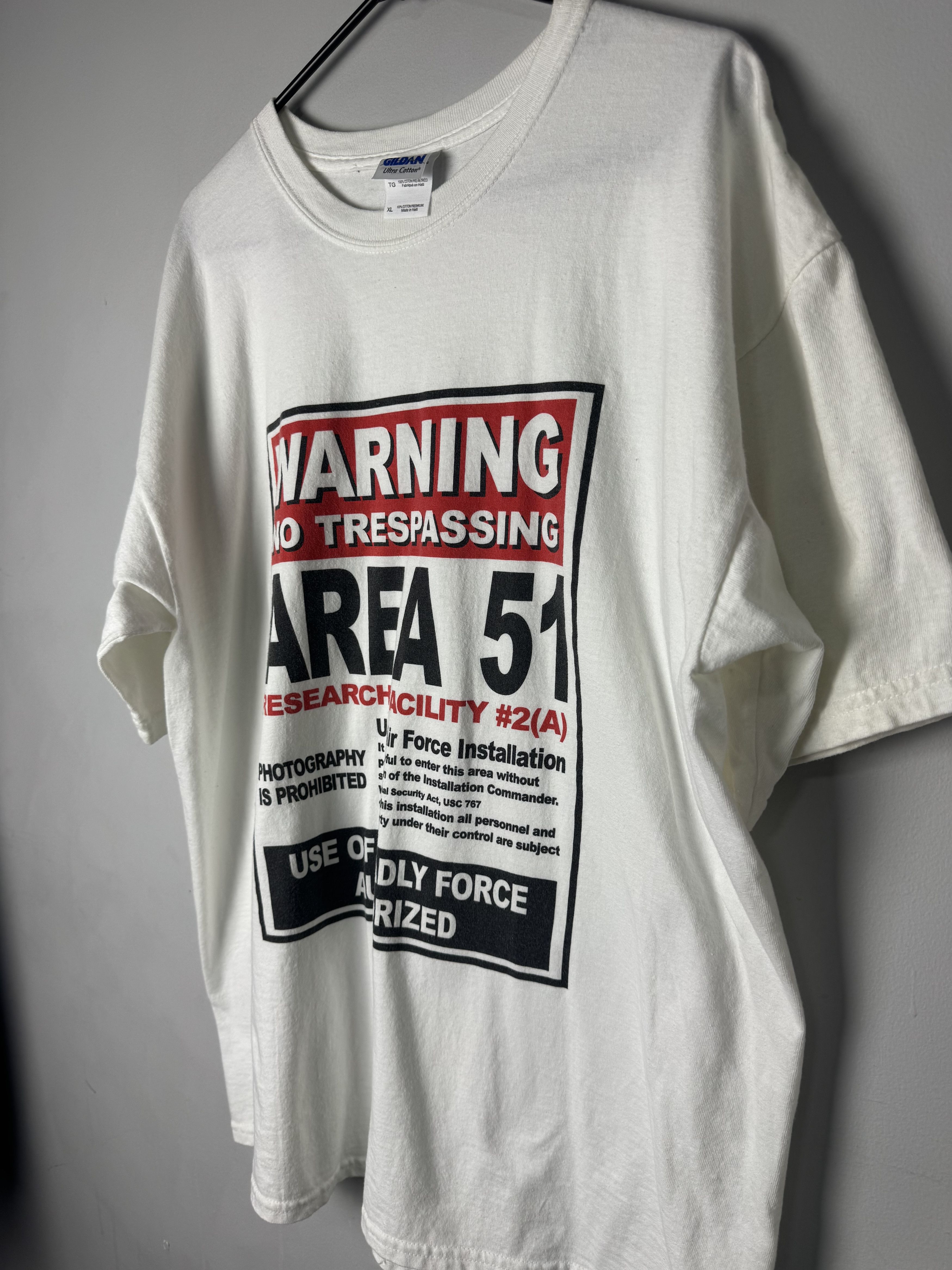 Vintage Area 51 - Graphic Tee Size US XL / EU 56 / 4 - 4 Thumbnail