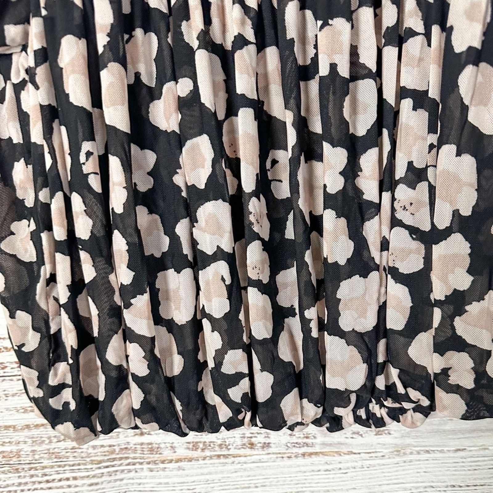 Free People Free People Mesh Animal Print Crop Top, EUC, Size XS Size XS / US 0-2 / IT 36-38 - 10 Thumbnail