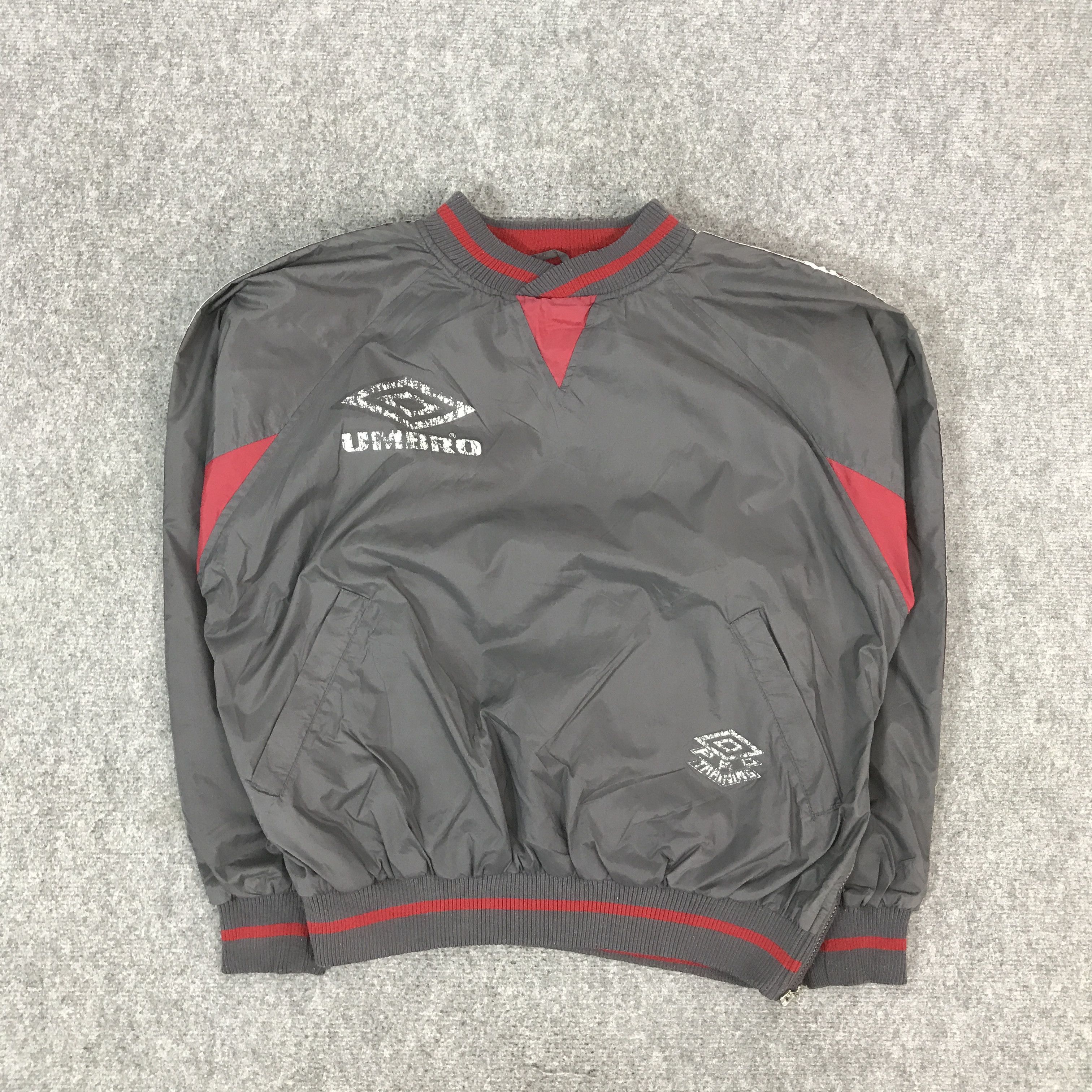 Umbro VTG UMBRO CRAP LOGO UMBRO SWEATSHIRT Size US M / EU 48-50 / 2 - 1 Thumbnail