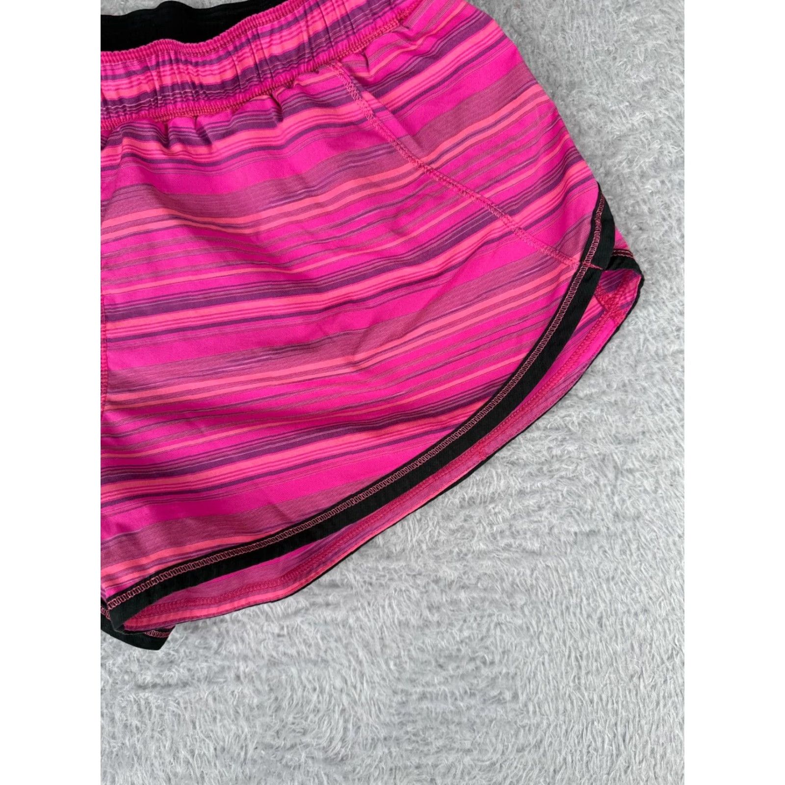 Lululemon Lululemon Shorts Women 6 Pink Run Roll Down Short Luxtreme Fabric 3" Gym W7647S Size 28" / US 6 / IT 42 - 2 Thumbnail
