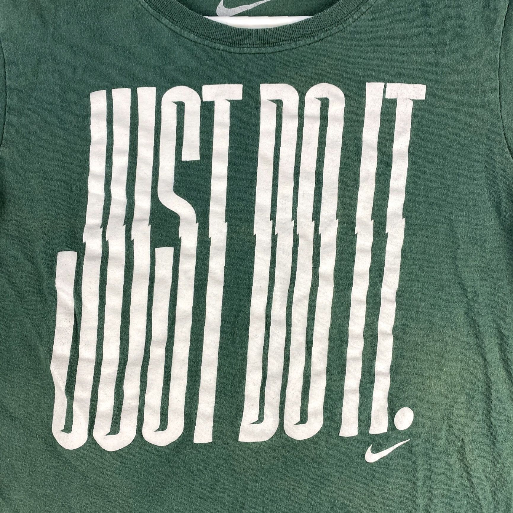 Nike Nike Dri-Fit Green Women's Short Sleeve Crewneck T-Shirt Sz S Small / 39-44 Nike Basic Activewear Navy? Size S / US 4 / IT 40 - 2 Thumbnail