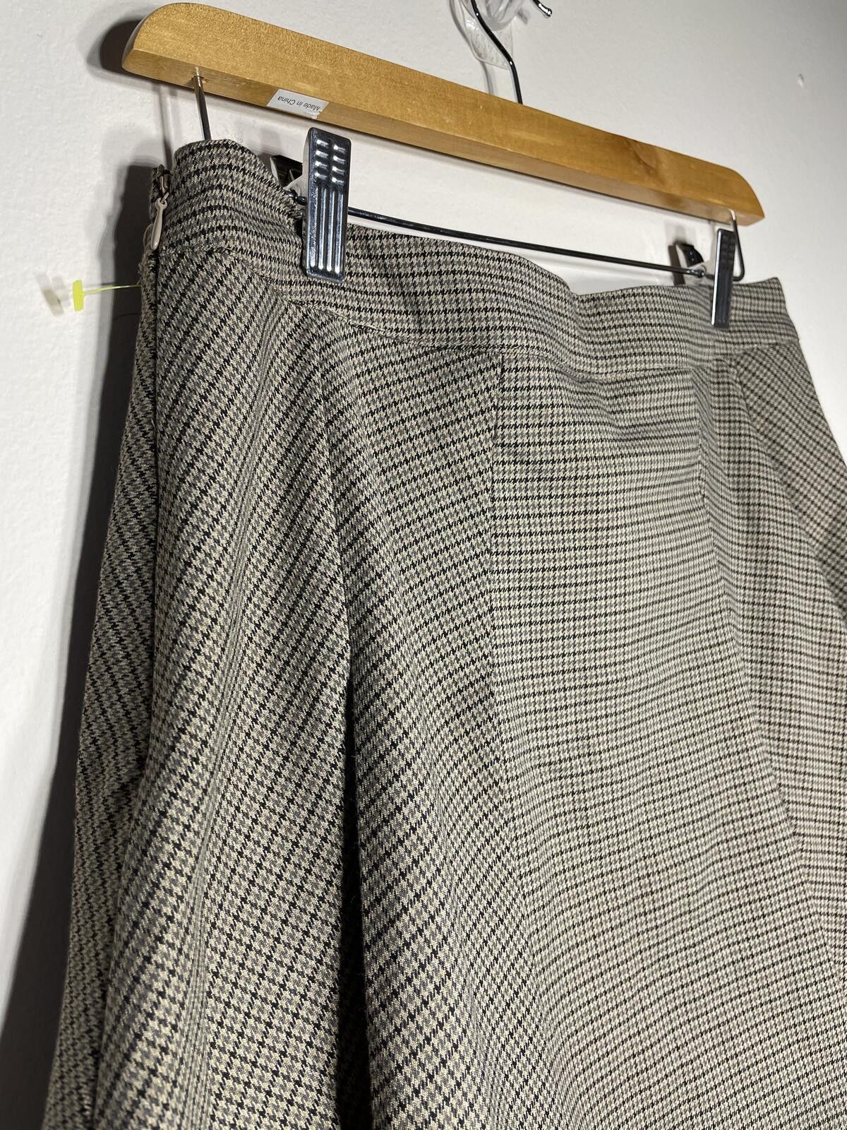 H&M H&M Pleated Mini Skirt Taupe Houndstooth Academia Preppy S Size 28" / US 6 / IT 42 - 4 Thumbnail