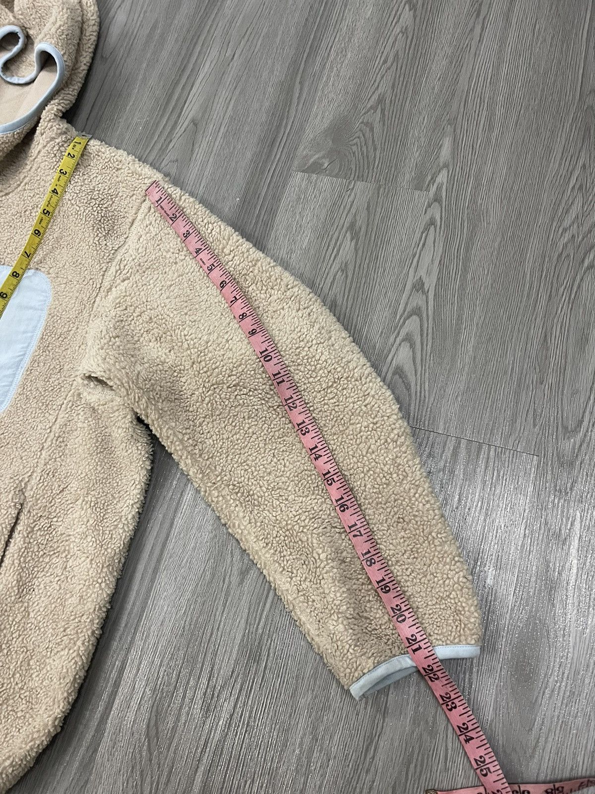 JW Anderson × Japanese Brand J.W. Anderson Uniqlo sherpa fleece hooded boxy jacket Size XL / US 12-14 / IT 48-50 - 10 Thumbnail