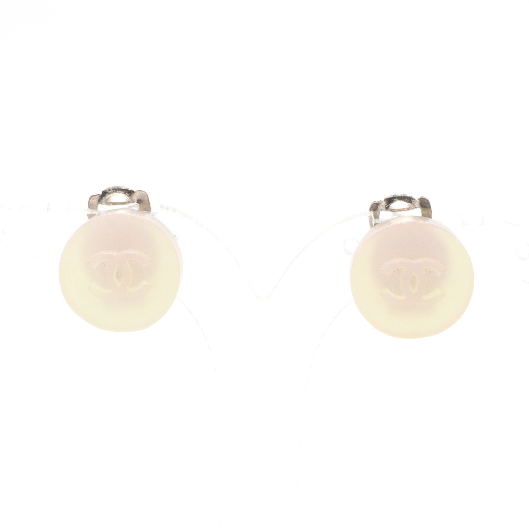 Chanel Chanel Earrings Off White Silver 00C Size ONE SIZE - 1 Thumbnail