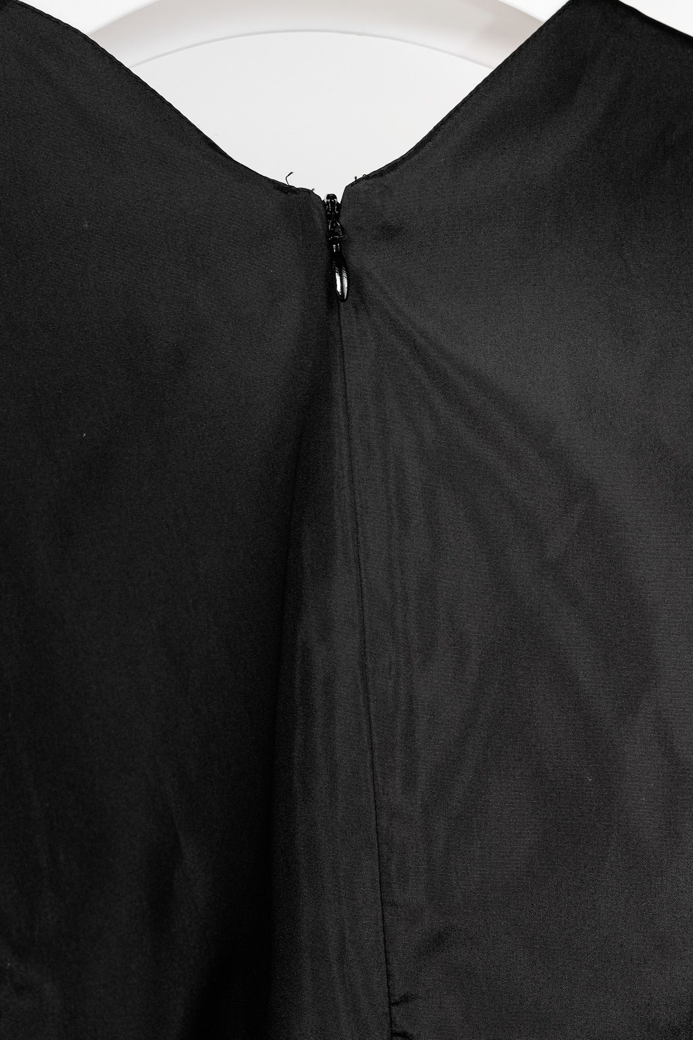 Giorgio Armani Giorgio Armani Black Silk Taffeta Draped Top Size XL / US 12-14 / IT 48-50 - 7 Thumbnail