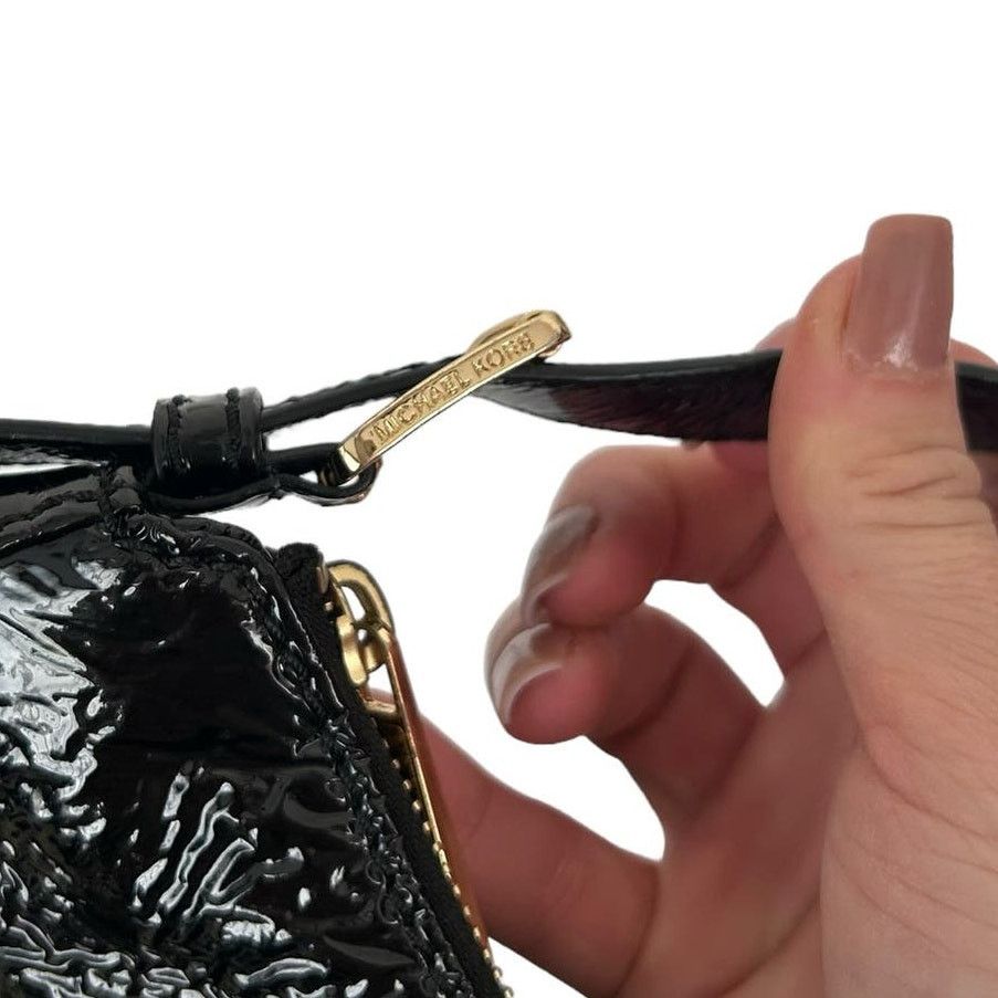 Michael Kors Michael Kors Black Patent Leather Shoulder Bag Size ONE SIZE - 5 Thumbnail