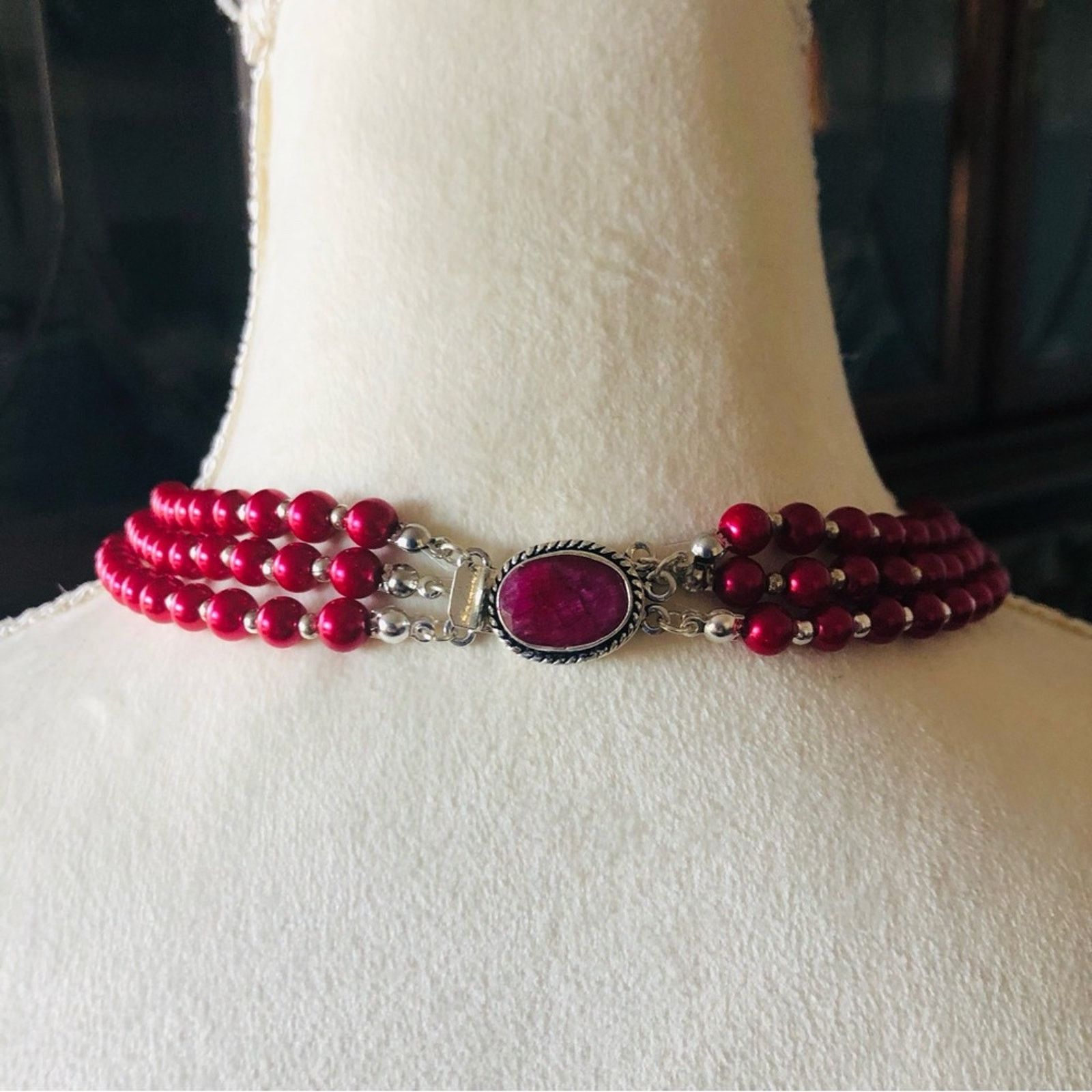 Handmade Handcrafted triple strand red Pearl genuine ruby cneckla Size ONE SIZE - 6 Thumbnail