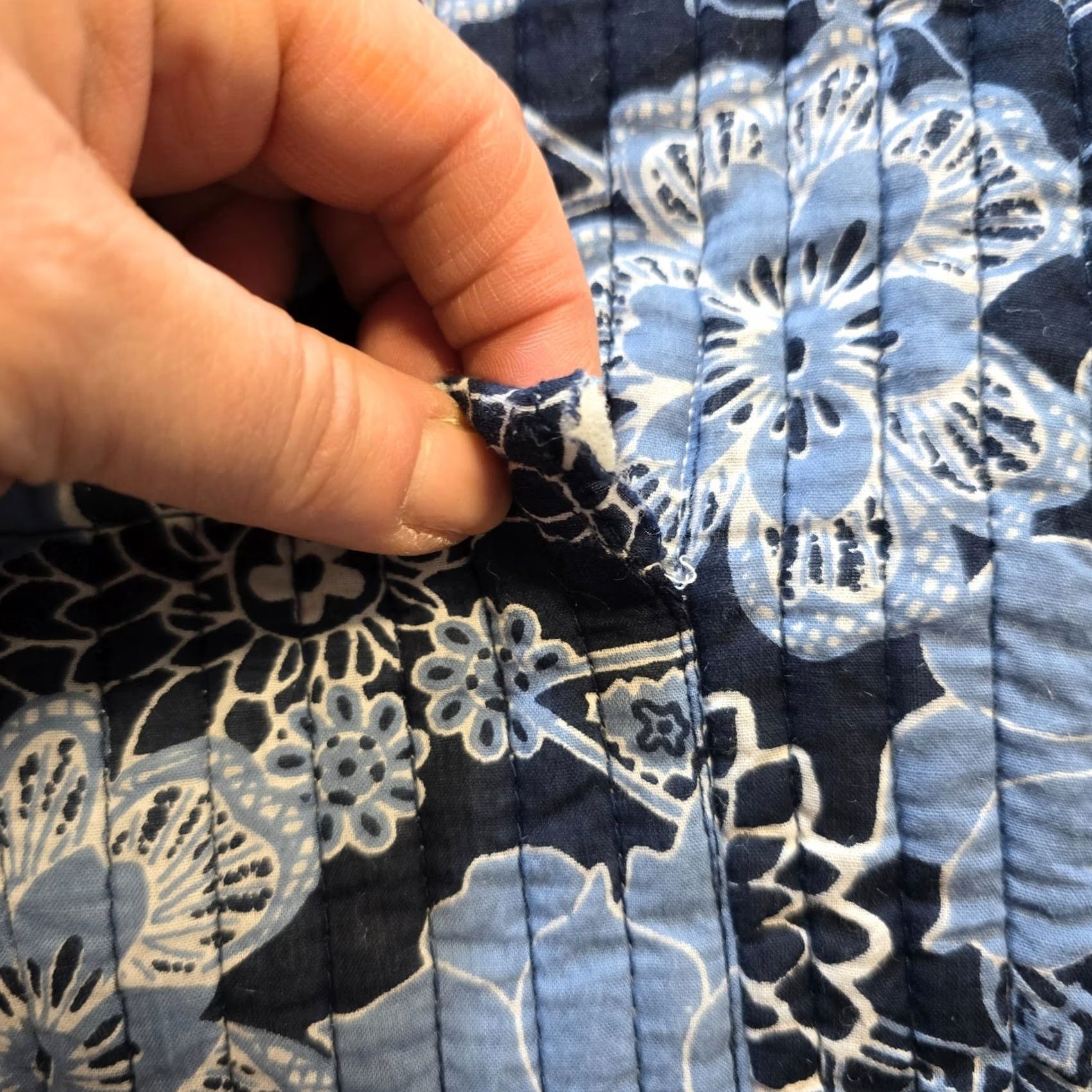 Vintage Quilted Jacket Womens Size L Blue Floral Button Up Pockets Kimono Sleeve Mid-Length Size L / US 10 / IT 46 - 6 Thumbnail