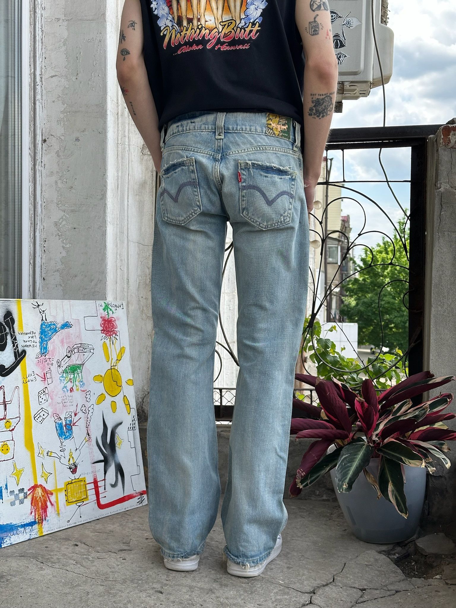 Levi's Levi’s Slouch Flare Light Wash Denim Patchwork Jeans Size US 32 / EU 48 - 8 Thumbnail