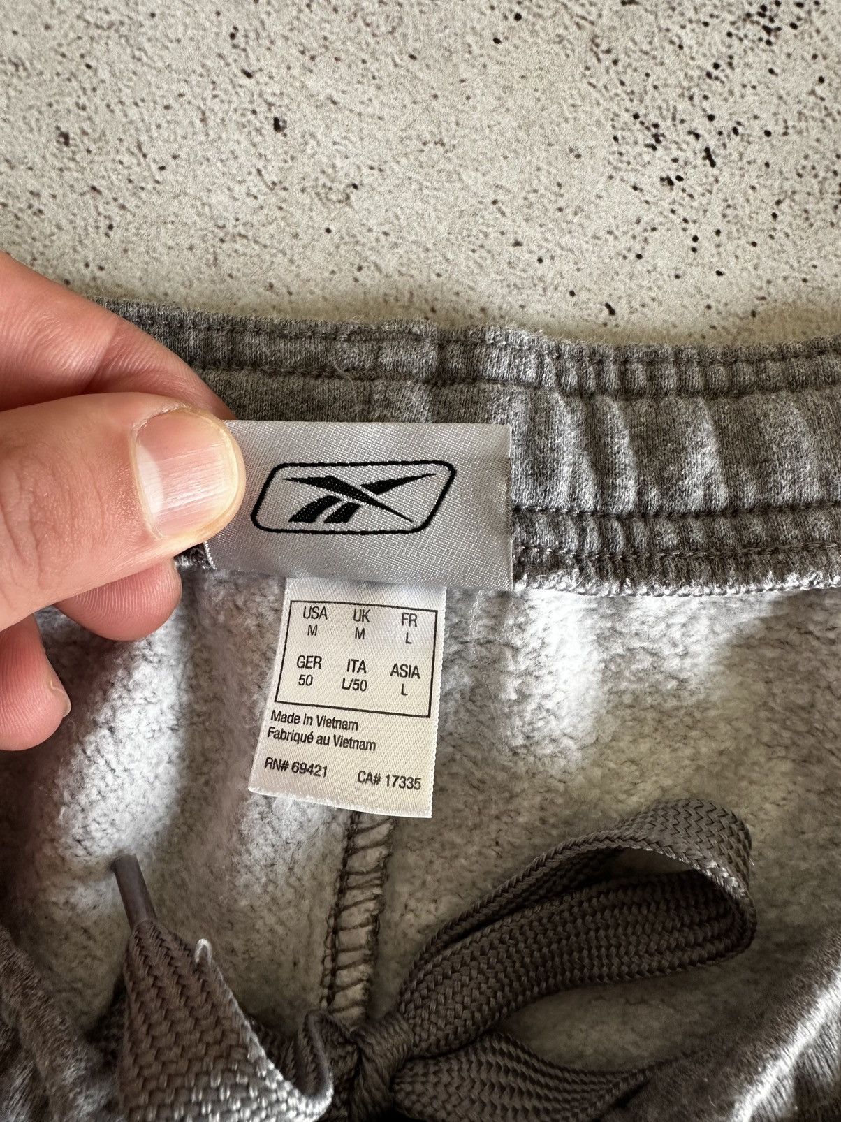 Reebok Vintage Reebok Gray Baggy Sweatpants Size M Size US 32 / EU 48 - 7 Thumbnail