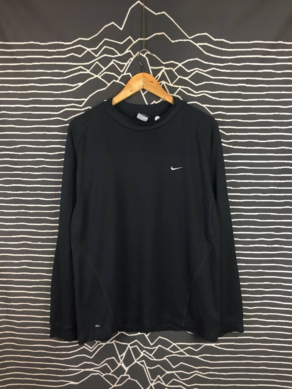 Nike Nike Dri-Fit Athletics Long Sleeve Performance Tee Size US XL / EU 56 / 4 - 2 Thumbnail