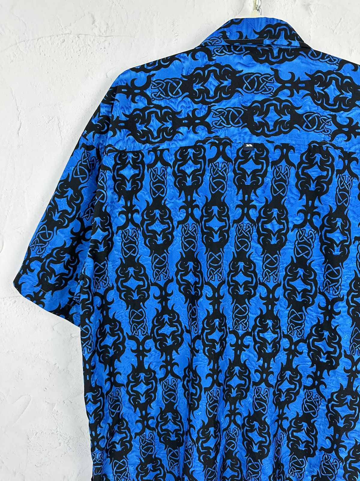 Vintage Y2K Vintage Printed Crazy Short Sleeve Shirt Size US XL / EU 56 / 4 - 5 Thumbnail