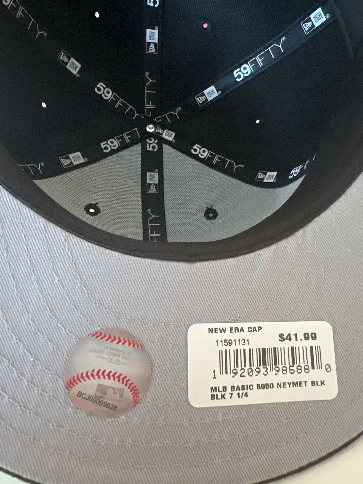 New Era Brand New Black on Black New Era Mets Fitted Cap Size ONE SIZE - 4 Thumbnail