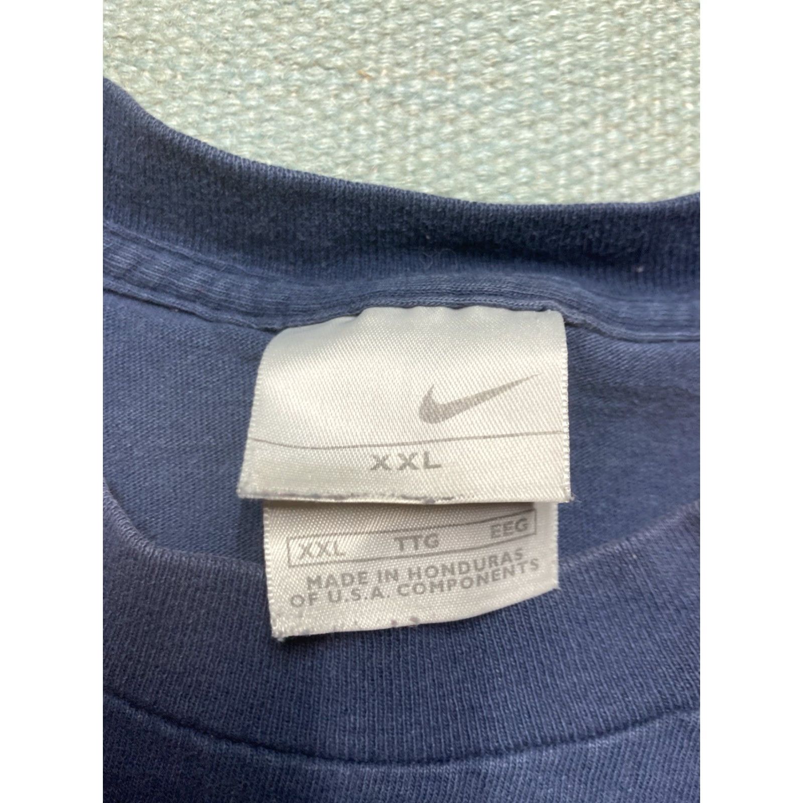 Nike VINTAGE Nike T-Shirt Embroidered Swoosh Check Logo Navy Blue Faded Adult XXL Mens Size US XXL / EU 58 / 5 - 7 Thumbnail