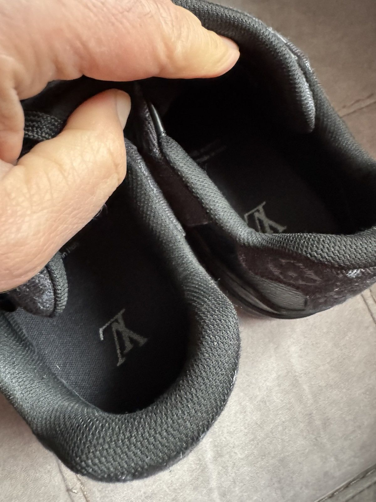 Louis Vuitton LOUIS VUITTON x NIGO sneakers size UK 7 1/2 see all photos Size US 8.5 / EU 41-42 - 11 Thumbnail