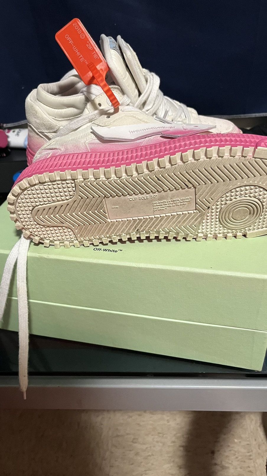 Off-White off white floating arrow Size US 9 / IT 39 - 5 Thumbnail